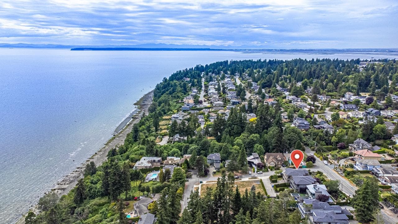 13372 Marine Drive, Surrey, V4A 1G2 — photo 3
