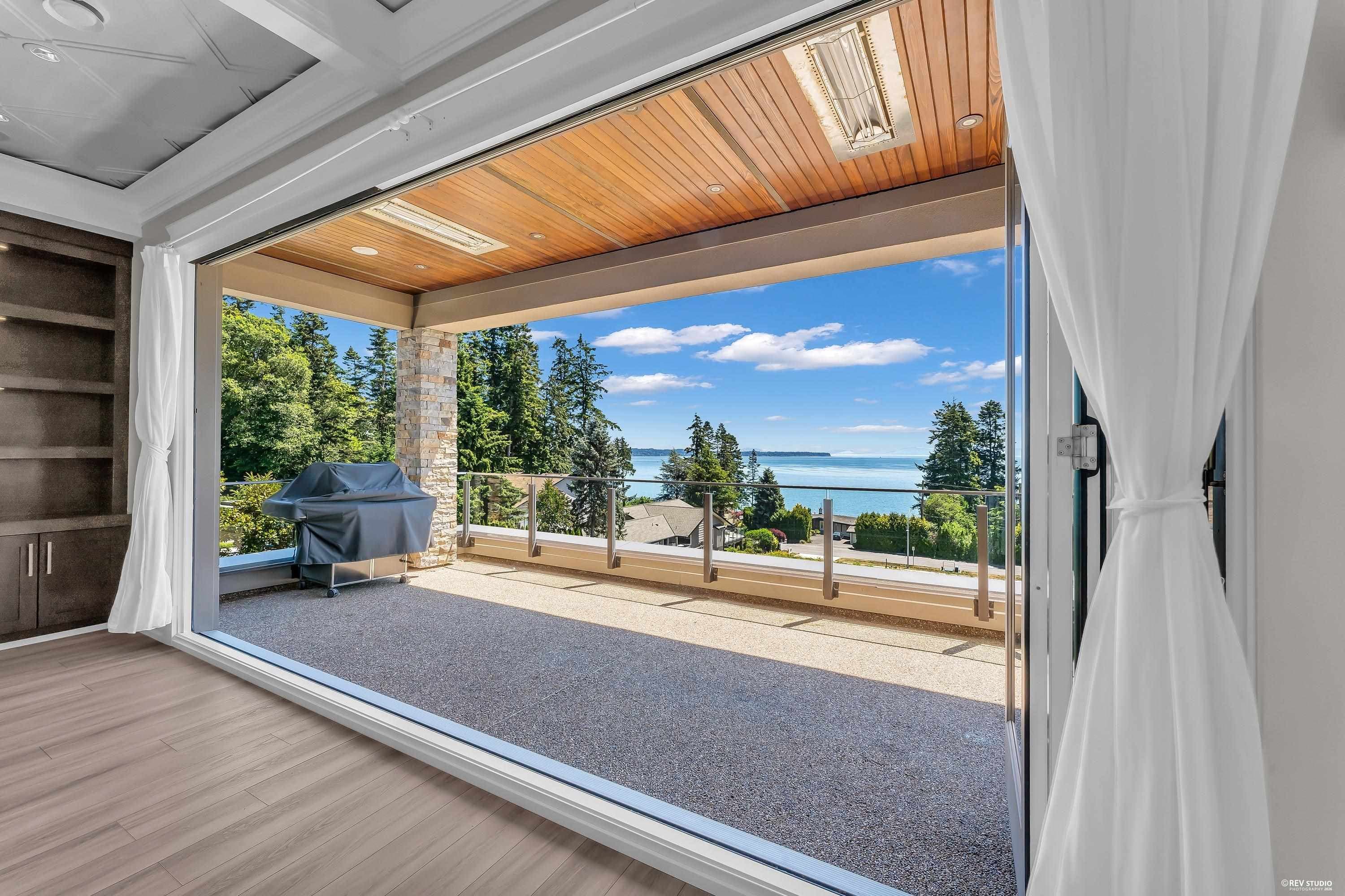 13372 Marine Drive, Surrey, V4A 1G2 — photo 5