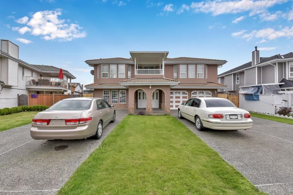 12506 75a Avenue, Surrey, V3W 0M3 — photo 1