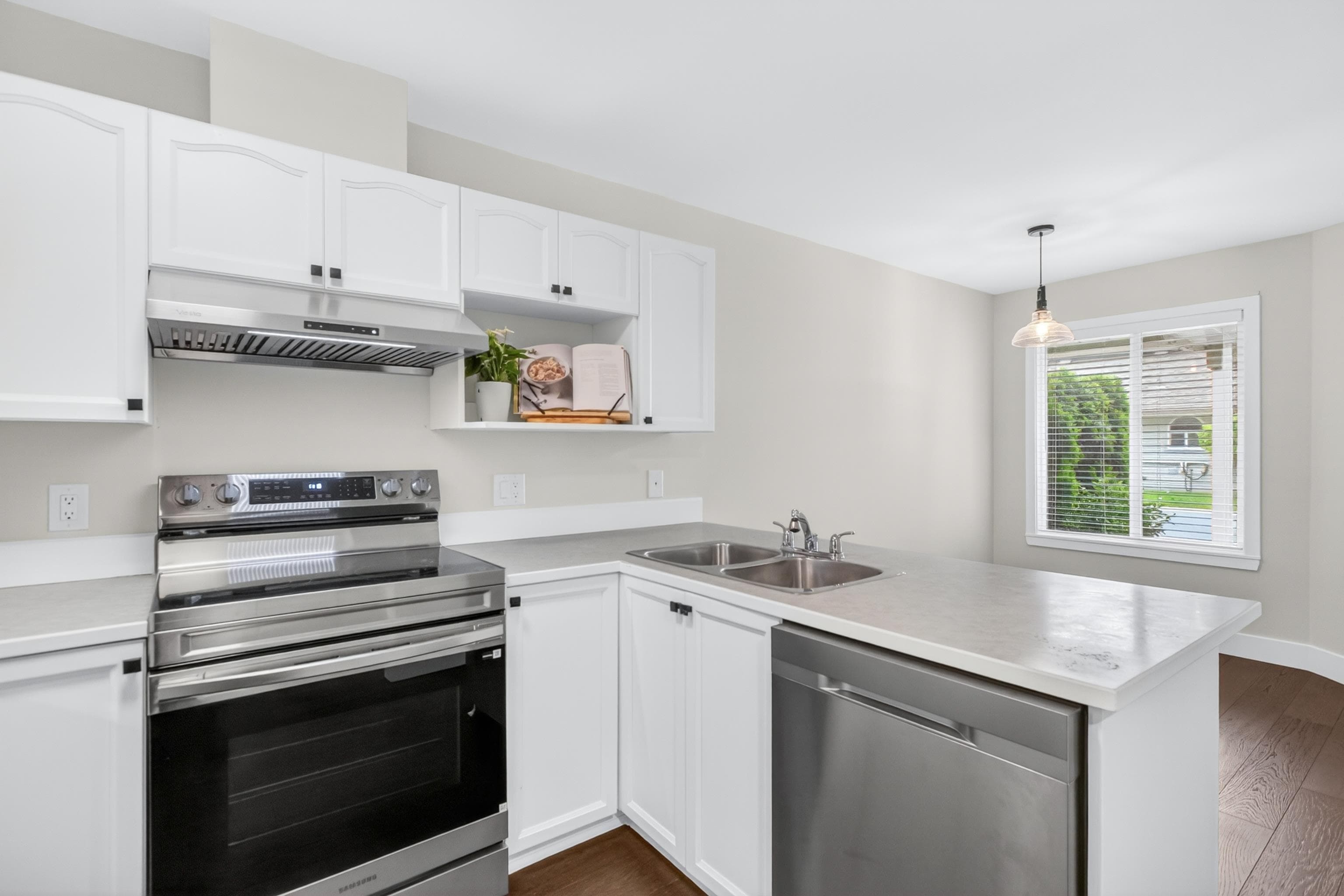 111 - 9045 Walnut Grove Drive, Langley, V1M 2E1 — photo 4