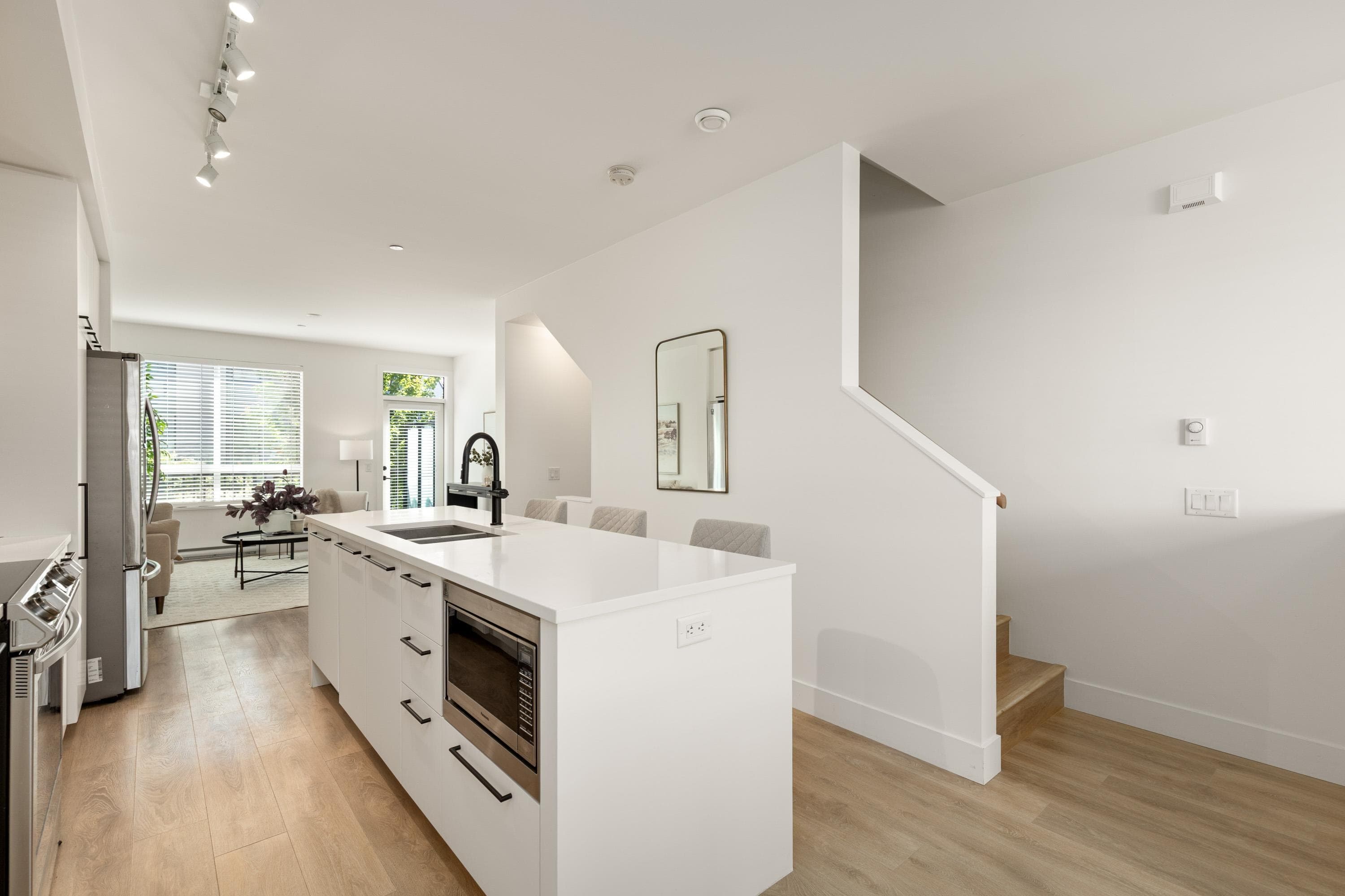 38001 Helm Way, Squamish, V8B 2A1 — photo 4