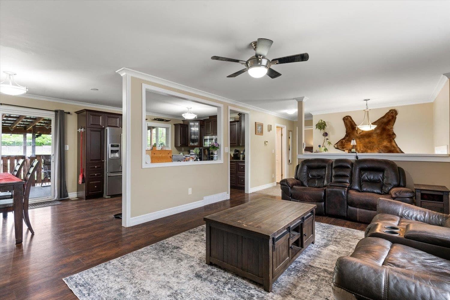 46533 Darlene Avenue, Chilliwack, V2P 6W9 — photo 5