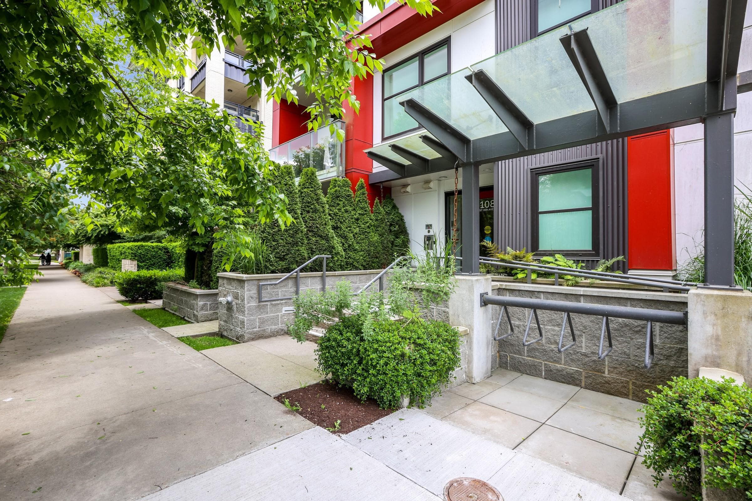 401 - 108 E 35 Avenue, Vancouver, V5W 1A6 — photo 2