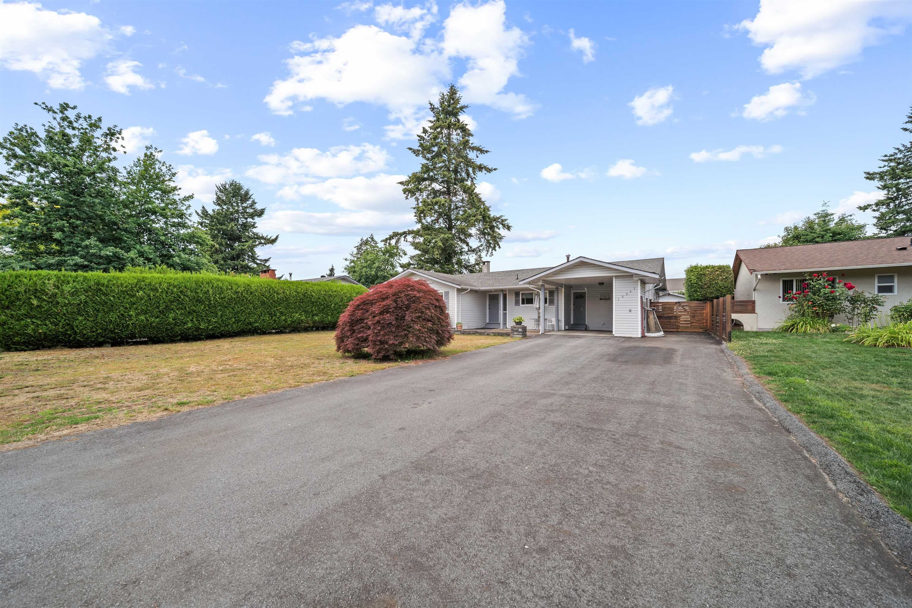 19347 117b Avenue, Pitt Meadows, V3Y 1C4 — photo 3