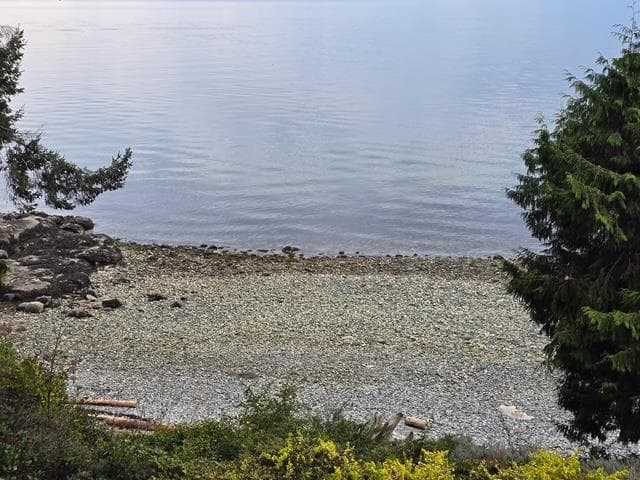 2405 Milliner Road, Roberts Creek