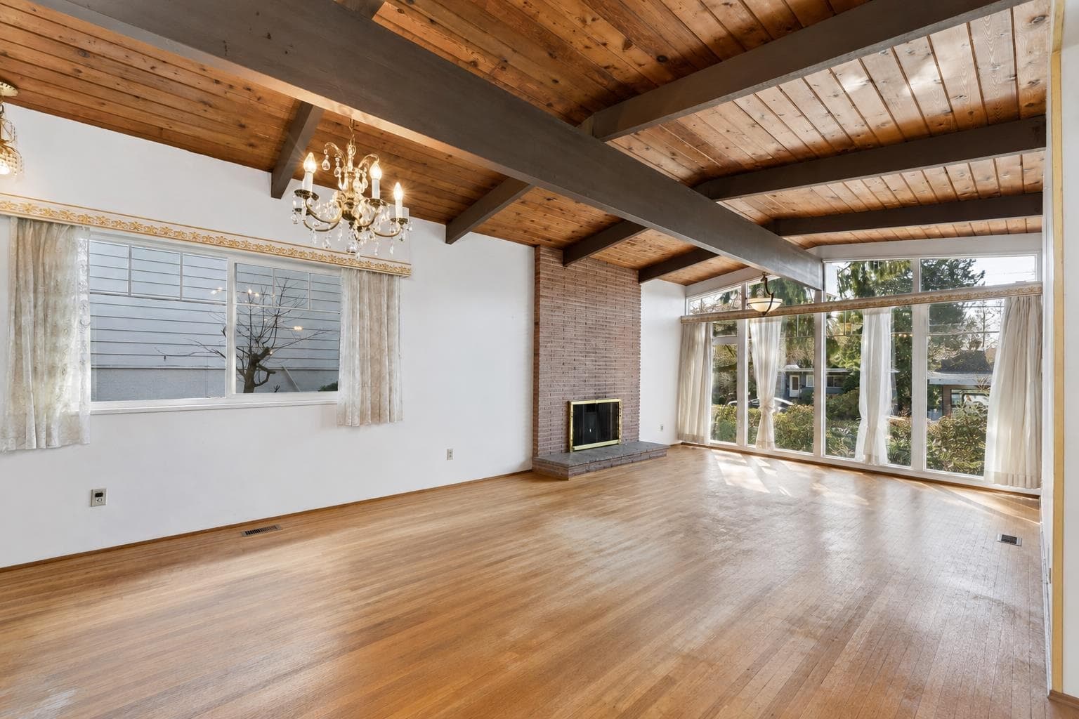 922 Canyon Boulevard, North Vancouver, V7R 2J8 — photo 3