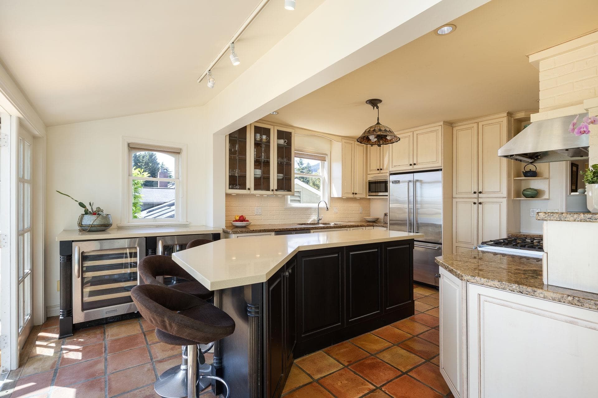 2308 Inglewood Avenue, West Vancouver, V7V 2A1 — photo 5