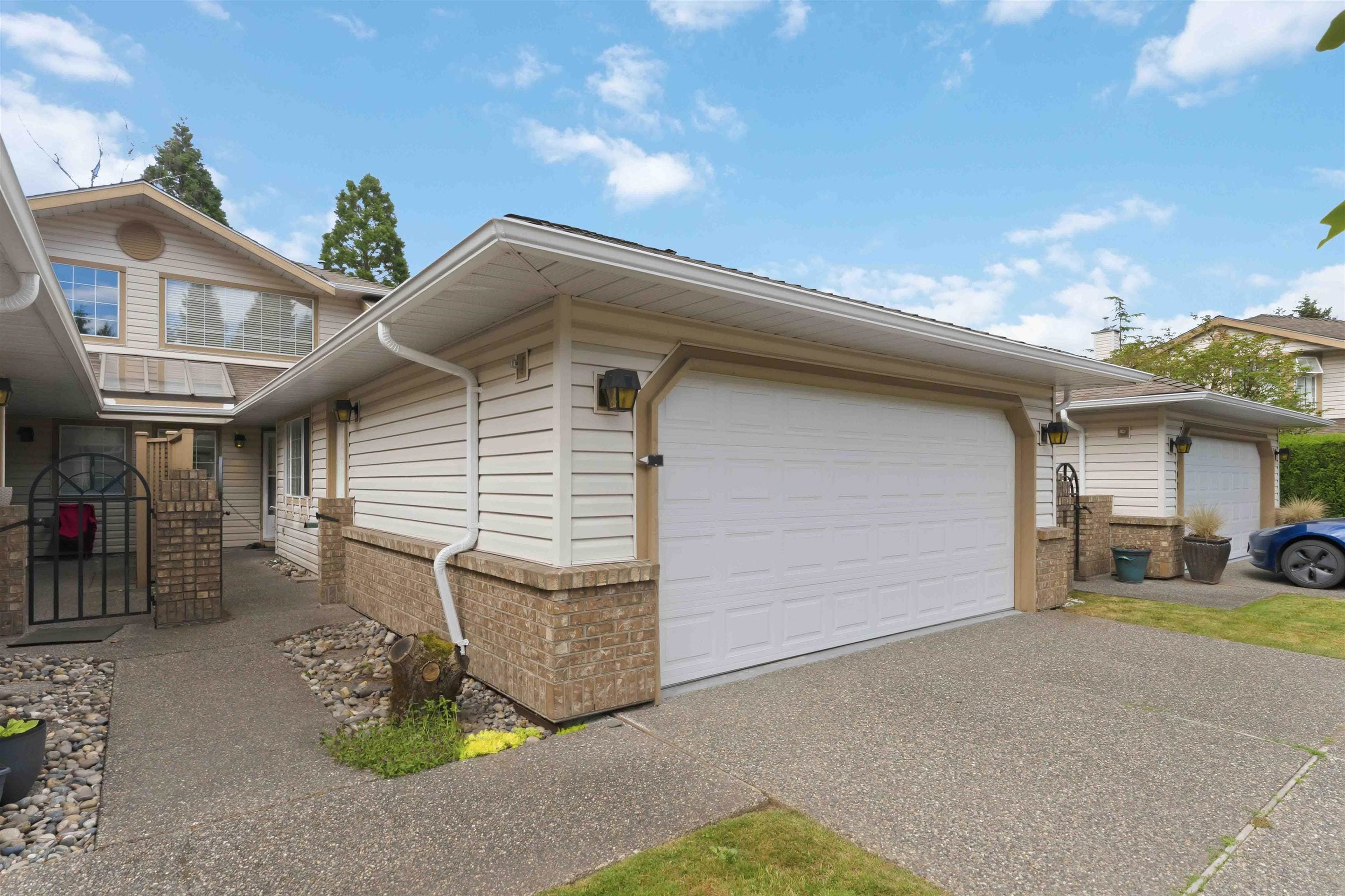 108 - 9715 148a Street, Surrey, V3R 9N8 — photo 3