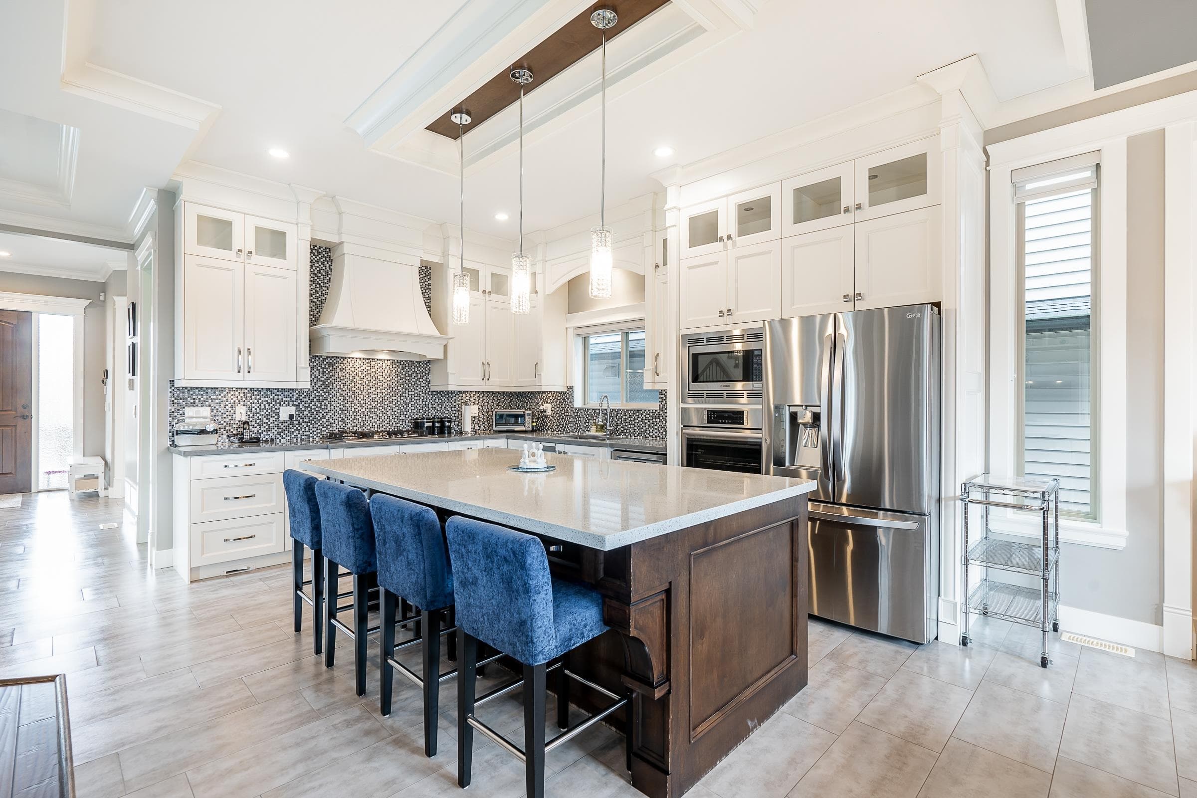 1400 Coast Meridian Road, Coquitlam, V3E 0H5 — photo 2