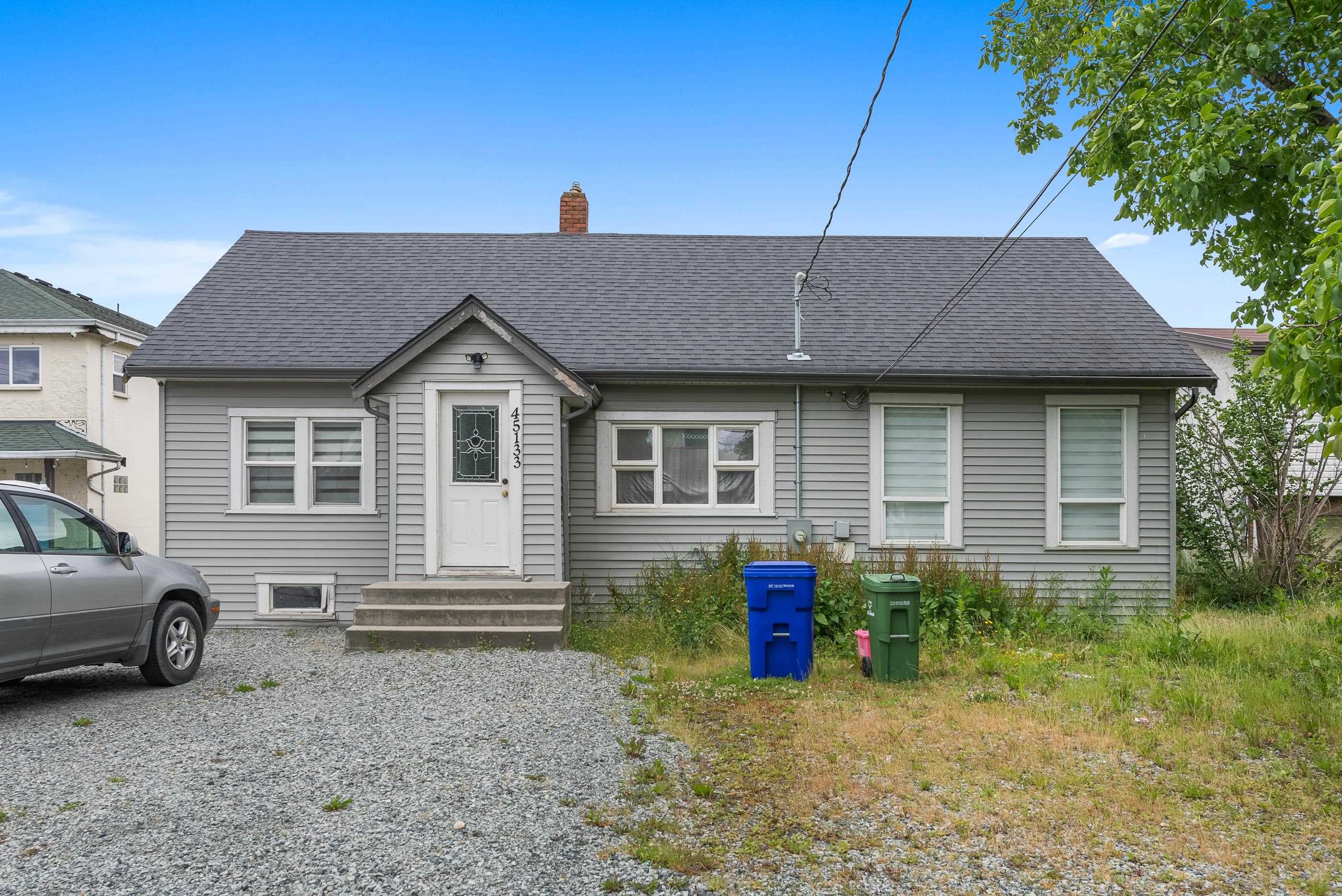 45133 Wells Road, Chilliwack, V2R 1H6 — photo 1
