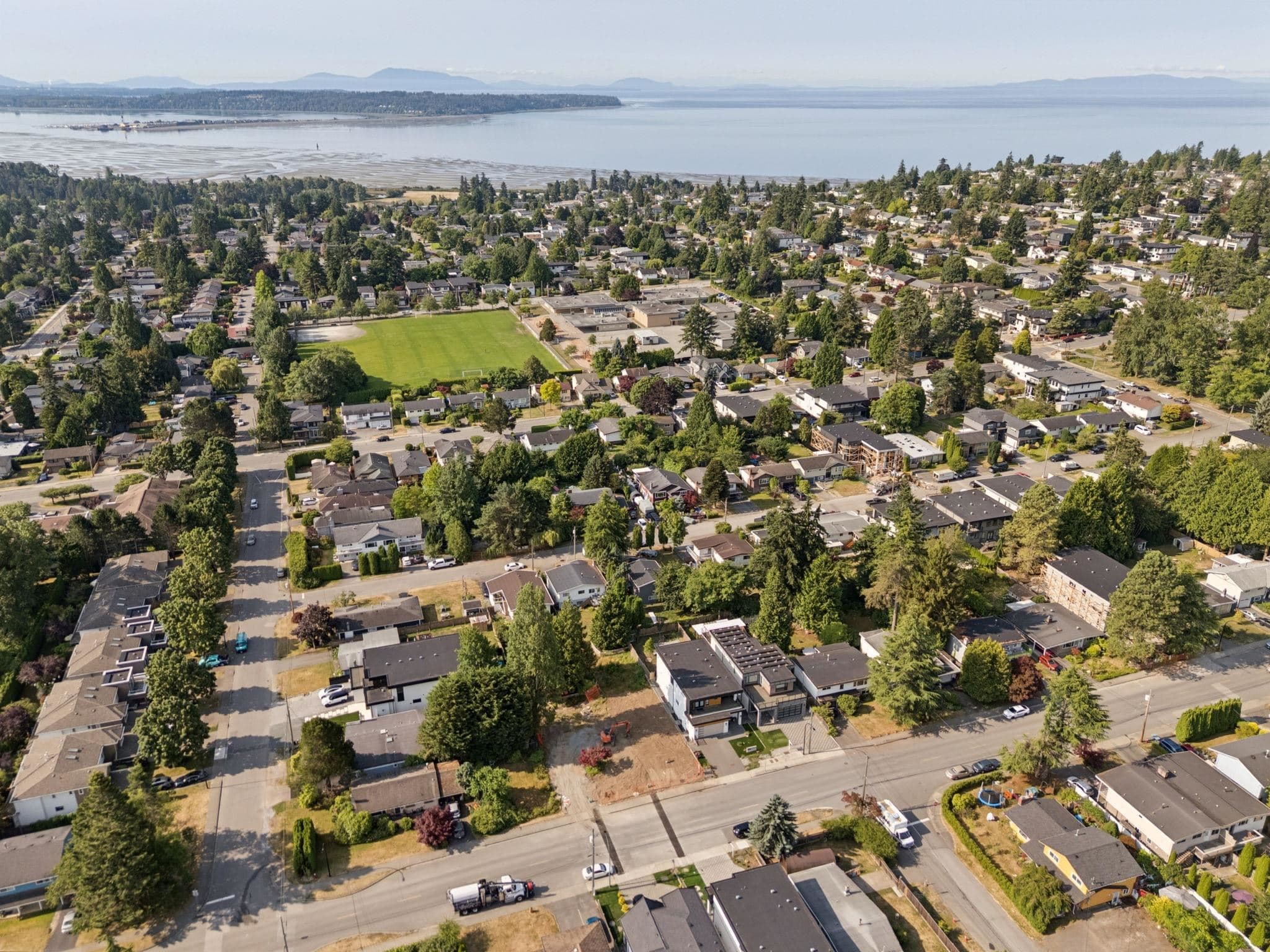 15918 Russell Avenue, White Rock