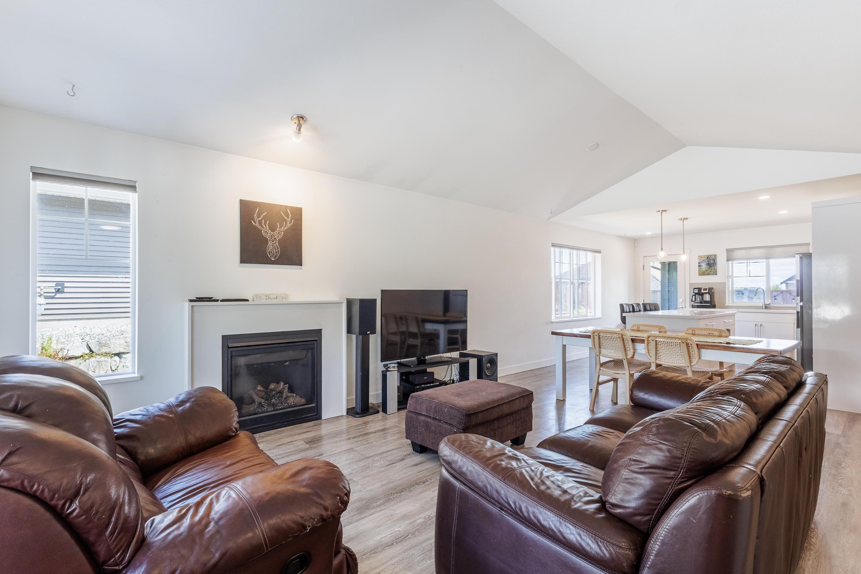 5664 Partridge Way, Sechelt, V7Z 0M4 — photo 5