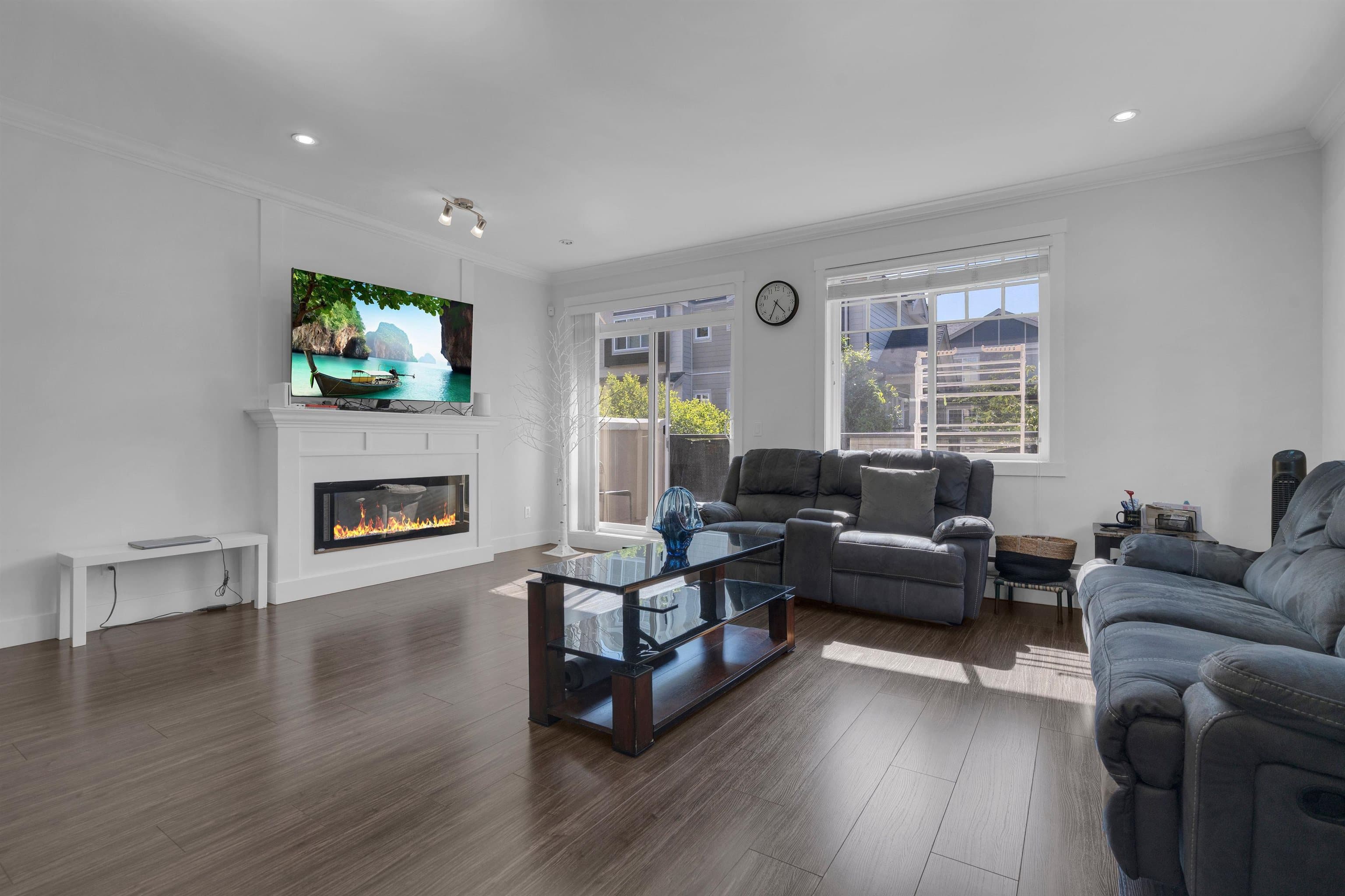 113 - 13898 64 Avenue, Surrey, V3W 1L6 — photo 3