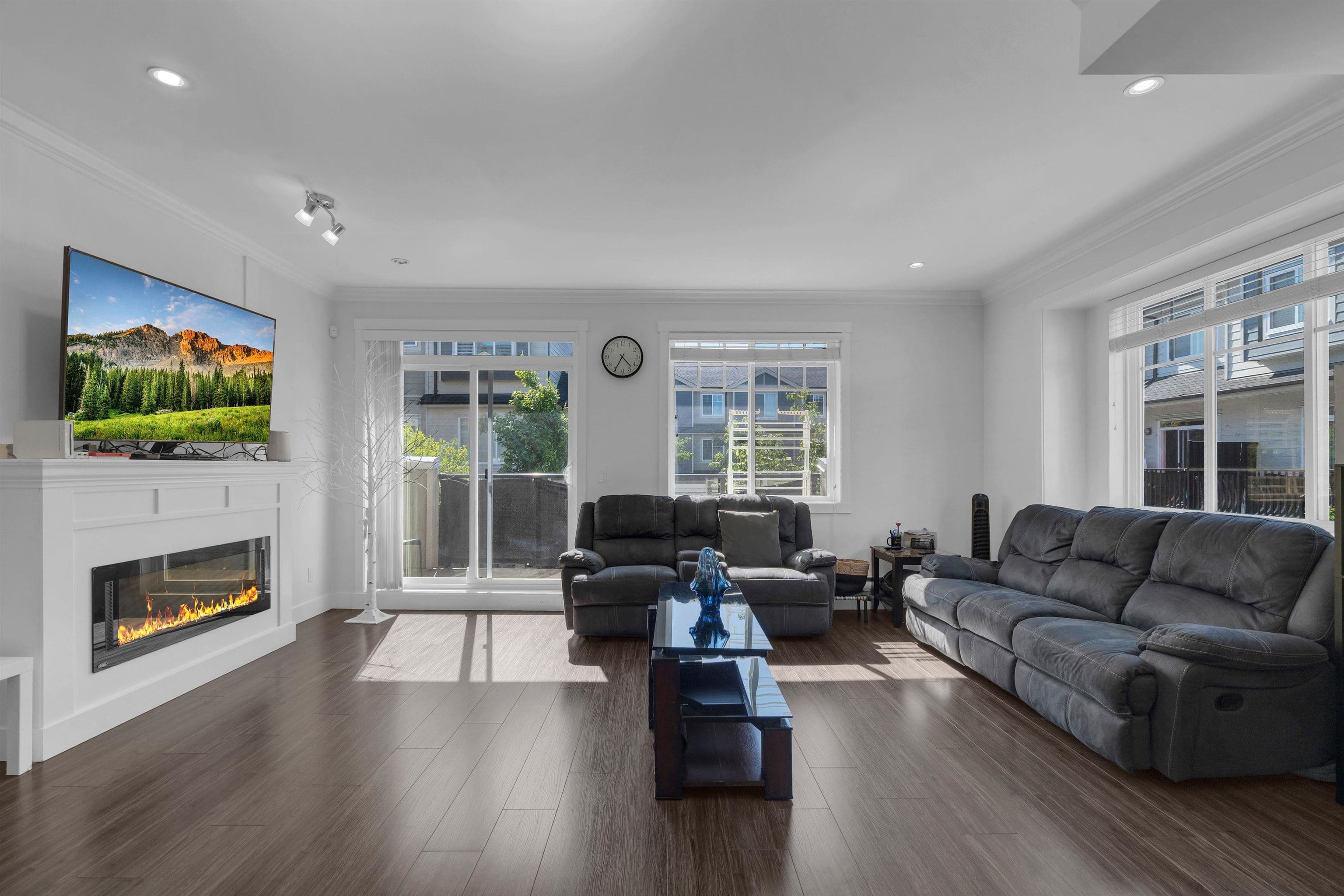 113 - 13898 64 Avenue, Surrey, V3W 1L6 — photo 4