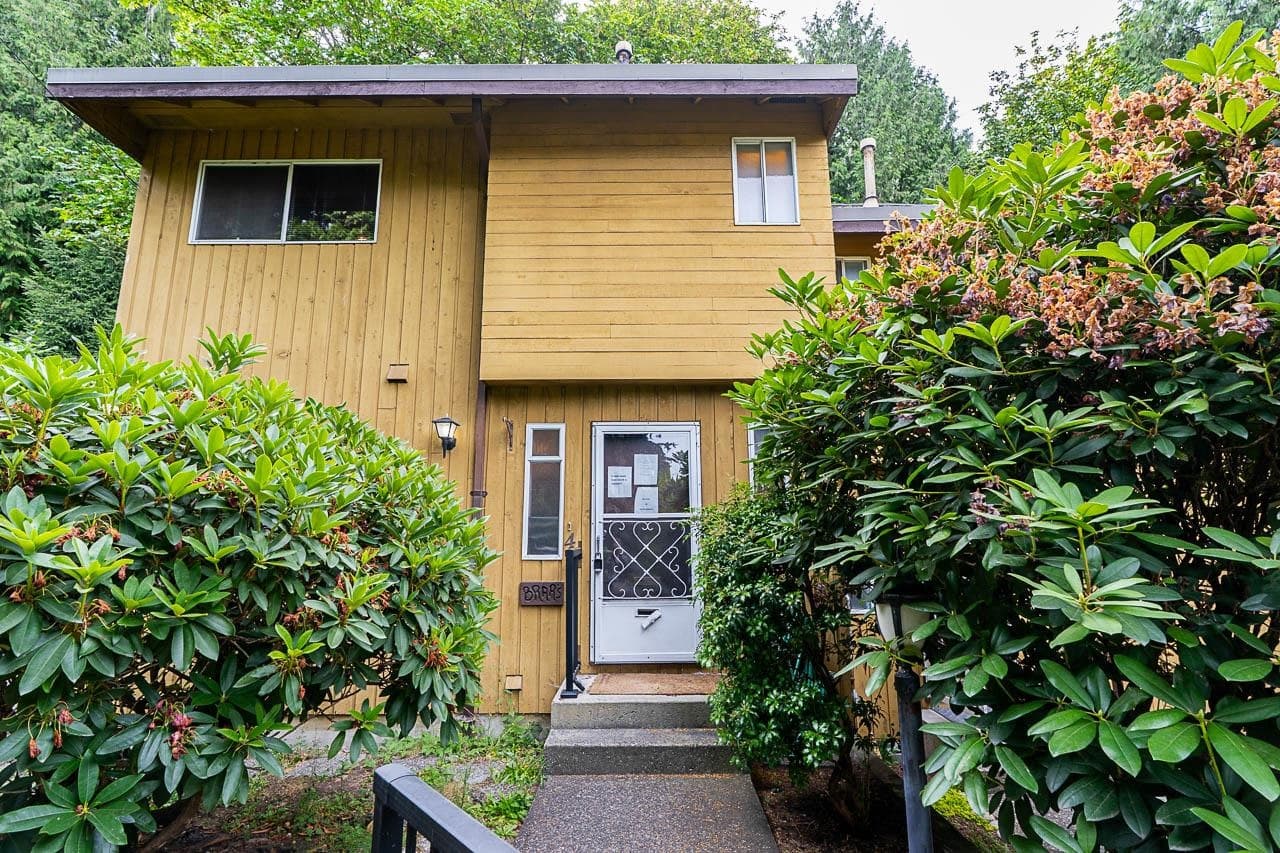 4 - 305 Decaire Street, Coquitlam