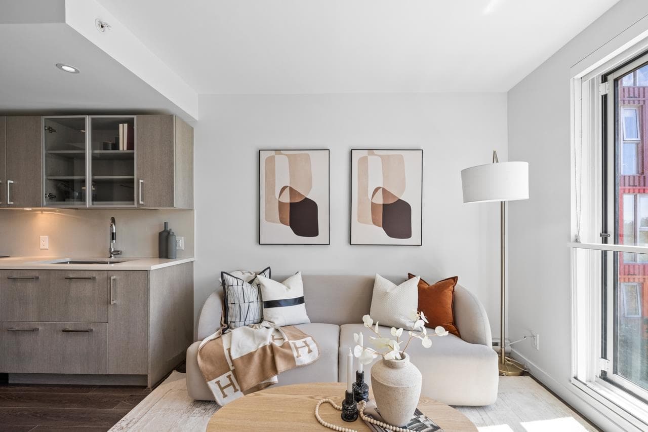 562 - 955 E Hastings Street, Vancouver, V6A 0G8 — photo 3