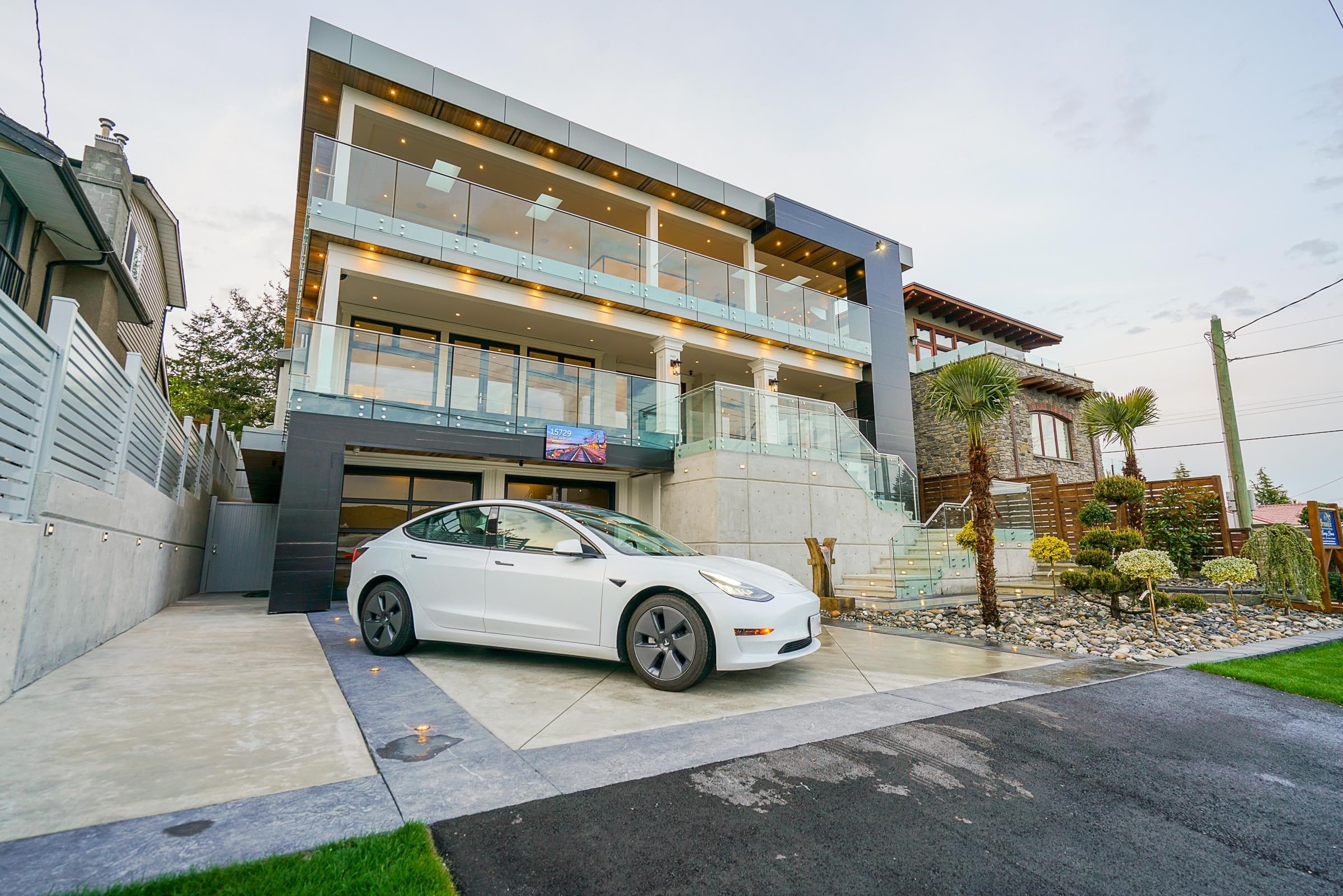 15729 Cliff Avenue, White Rock