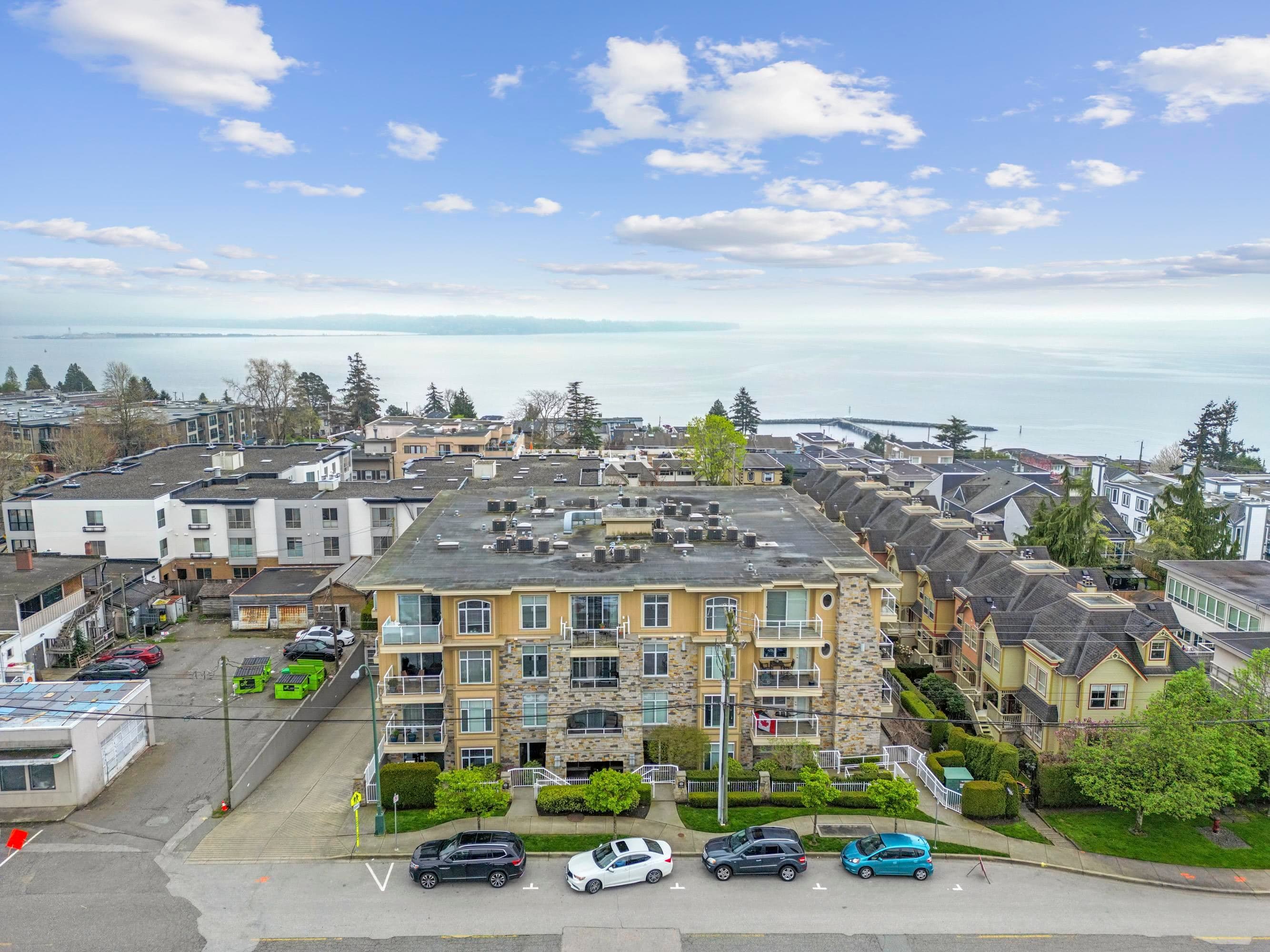 102 - 15164 Prospect Avenue, White Rock, V4B 2B9 — photo 2