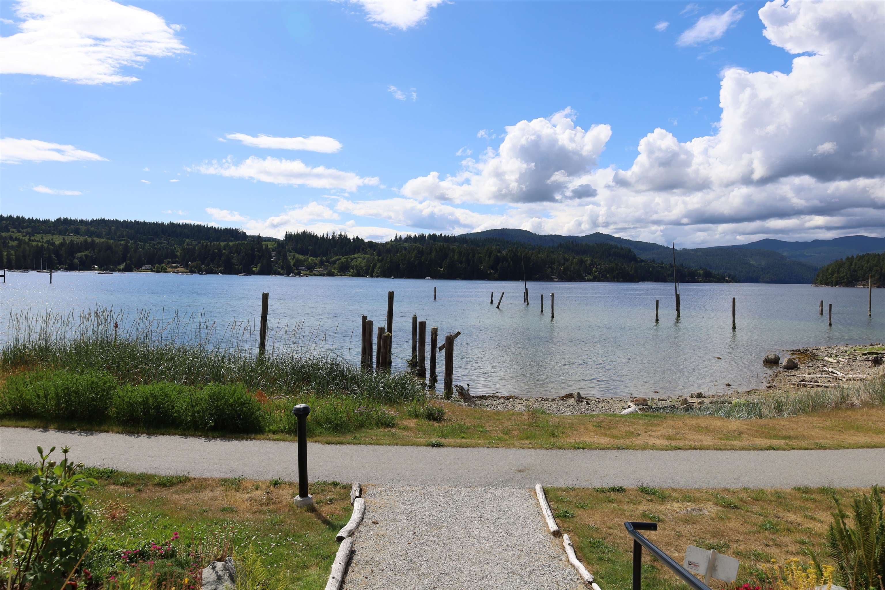 5956 Beachgate Lane, Sechelt, V7Z 0S2 — photo 4
