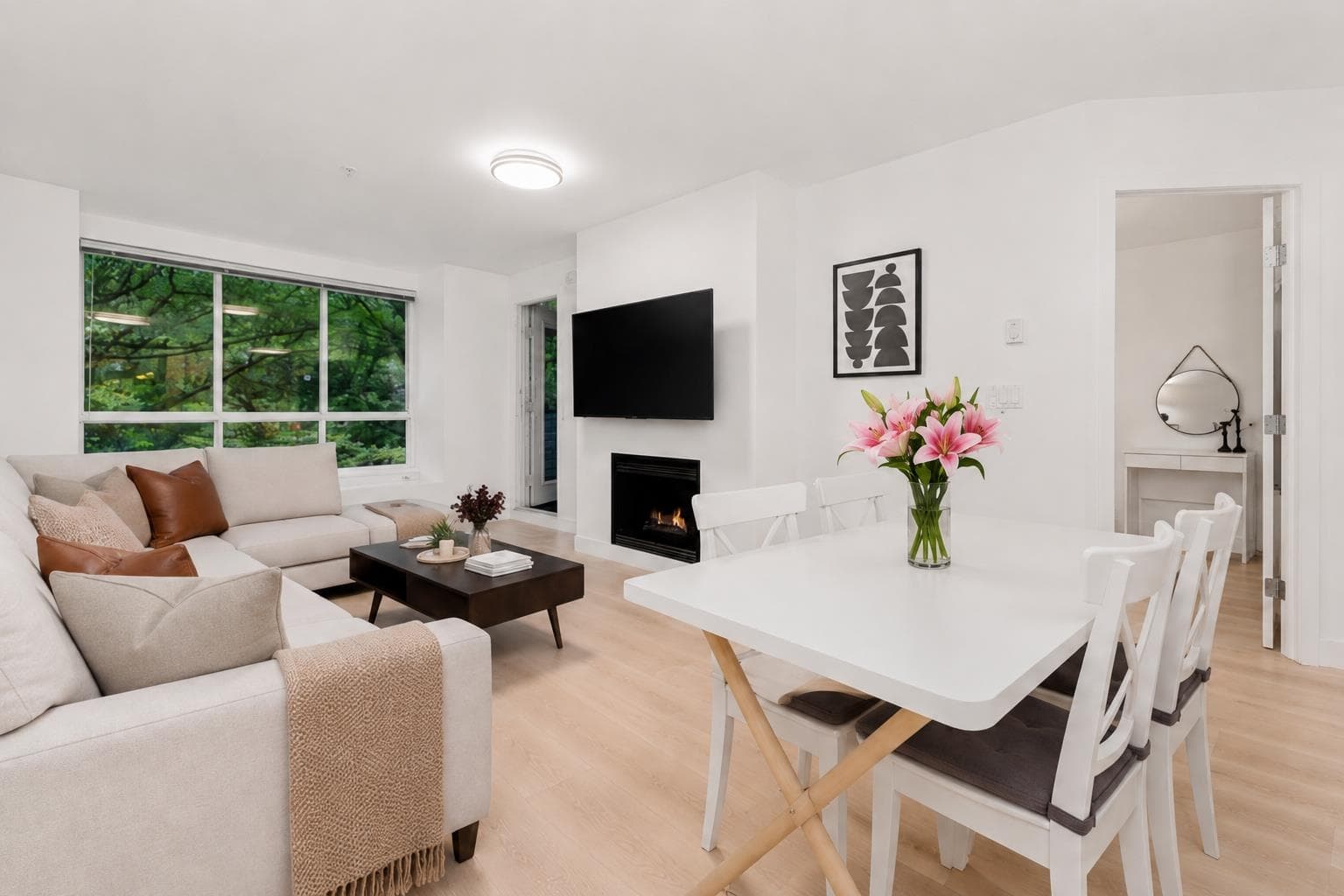201 - 1111 Lynn Valley Road, North Vancouver