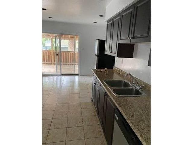 14860 89 Avenue, Surrey, V3R 7C4 — photo 4
