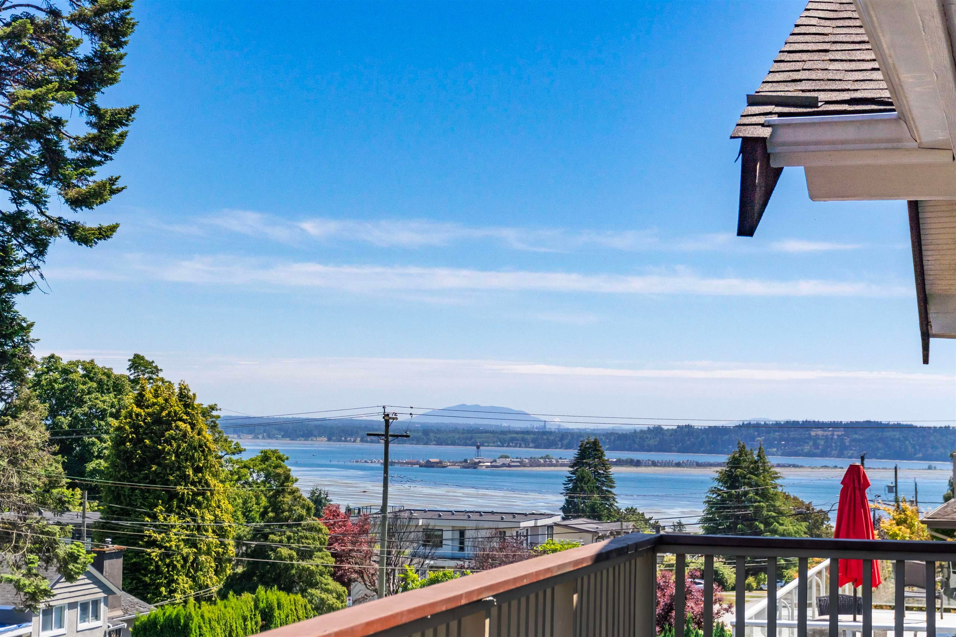 1243 Parker Street, White Rock