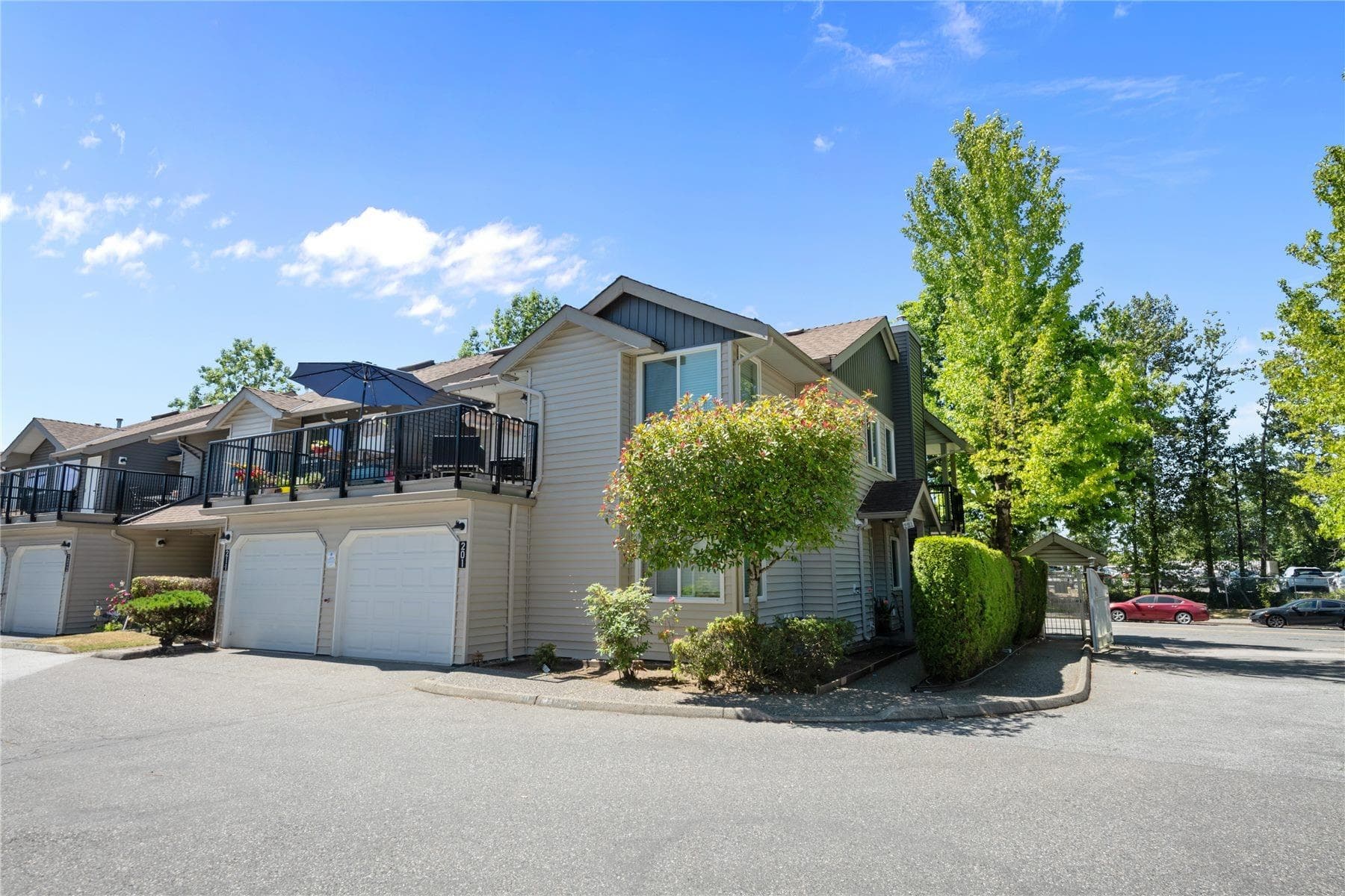 201 - 8972 Fleetwood Way, Surrey