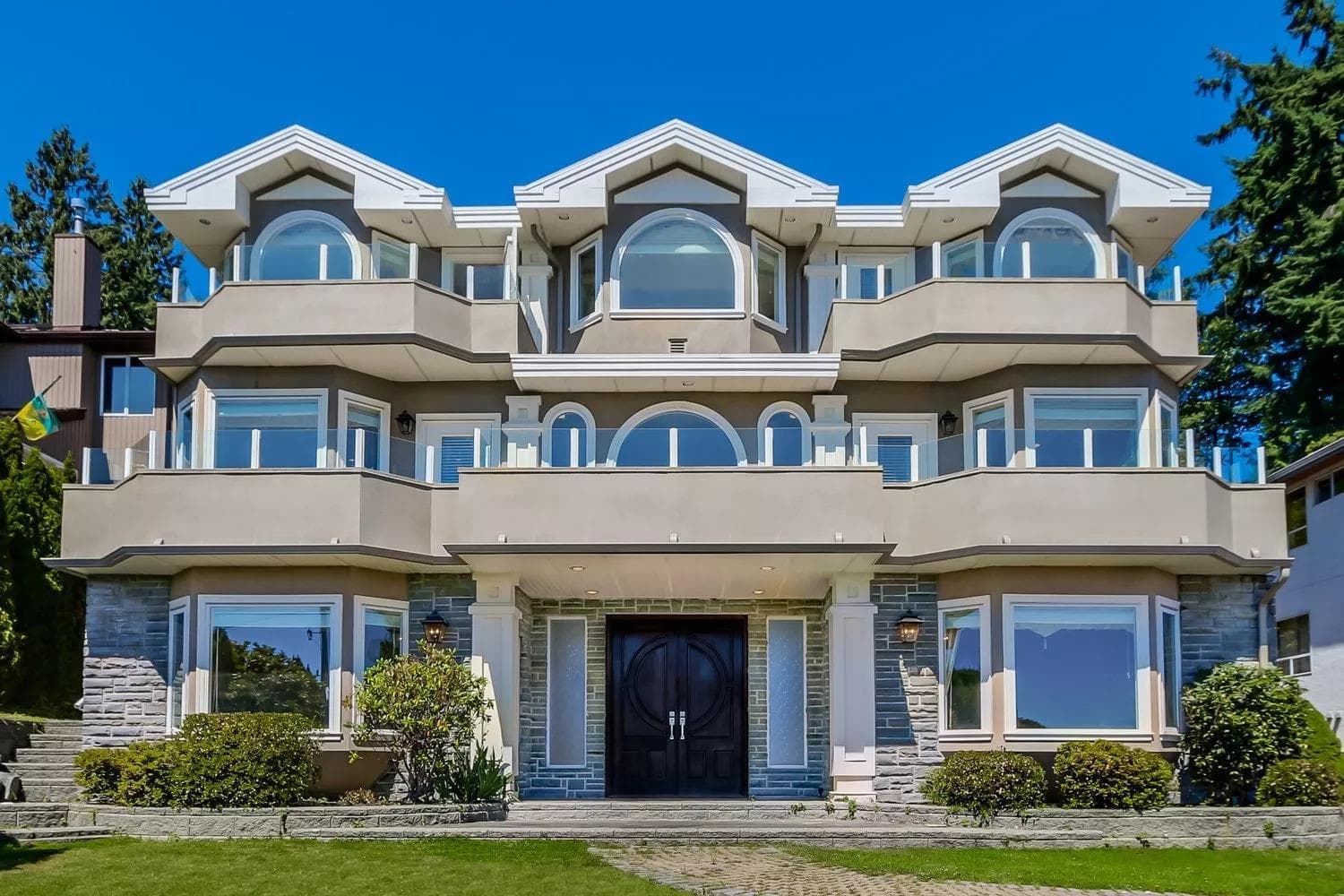 2417 Skilift Road, West Vancouver