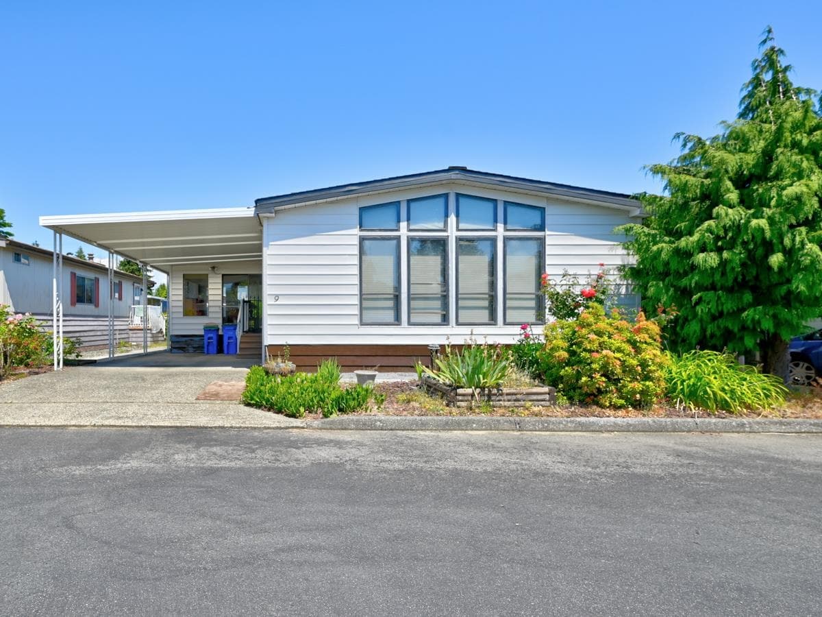 9 - 8670 156 Street, Surrey