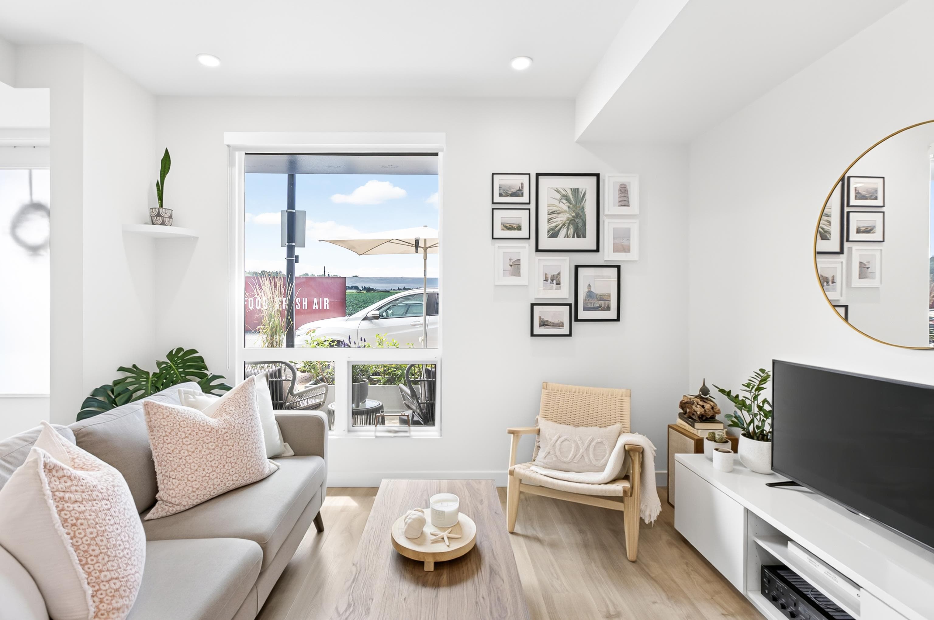 5 - 6340 Market Avenue, Delta