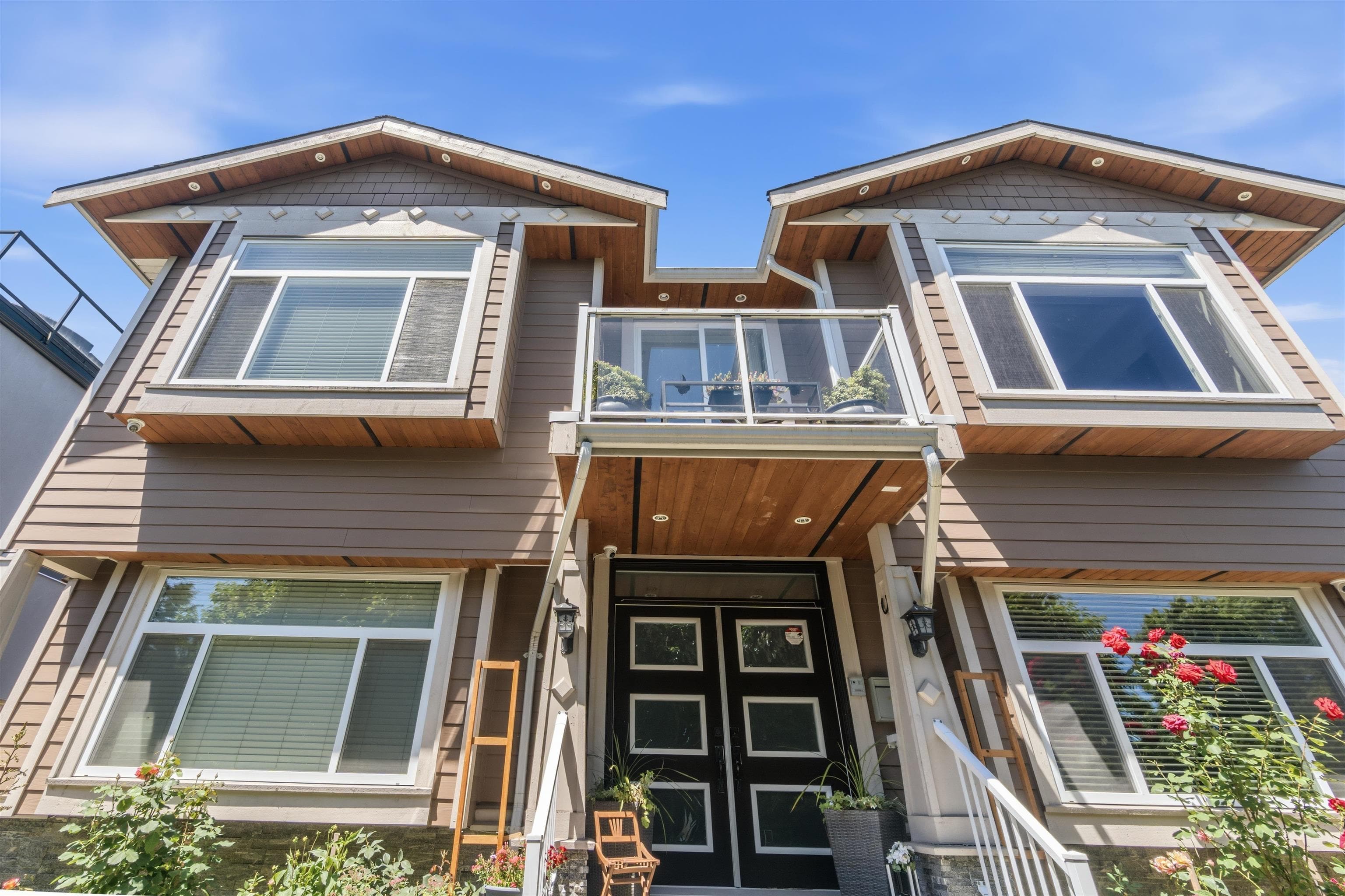 331 E Eighth Avenue, New Westminster, V3L 4K7 — photo 1