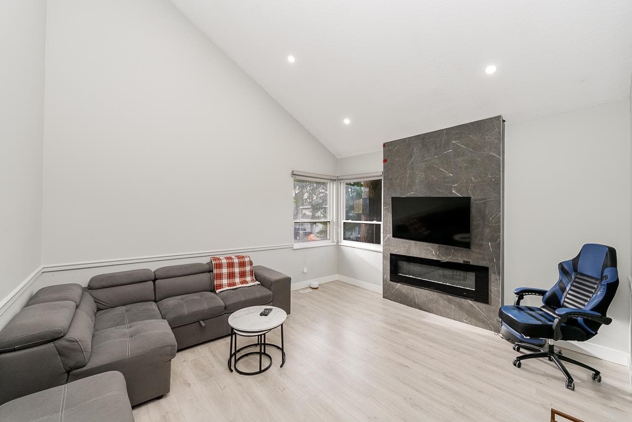 8330 Sheaves Road, Delta, V4C 3X1 — photo 2
