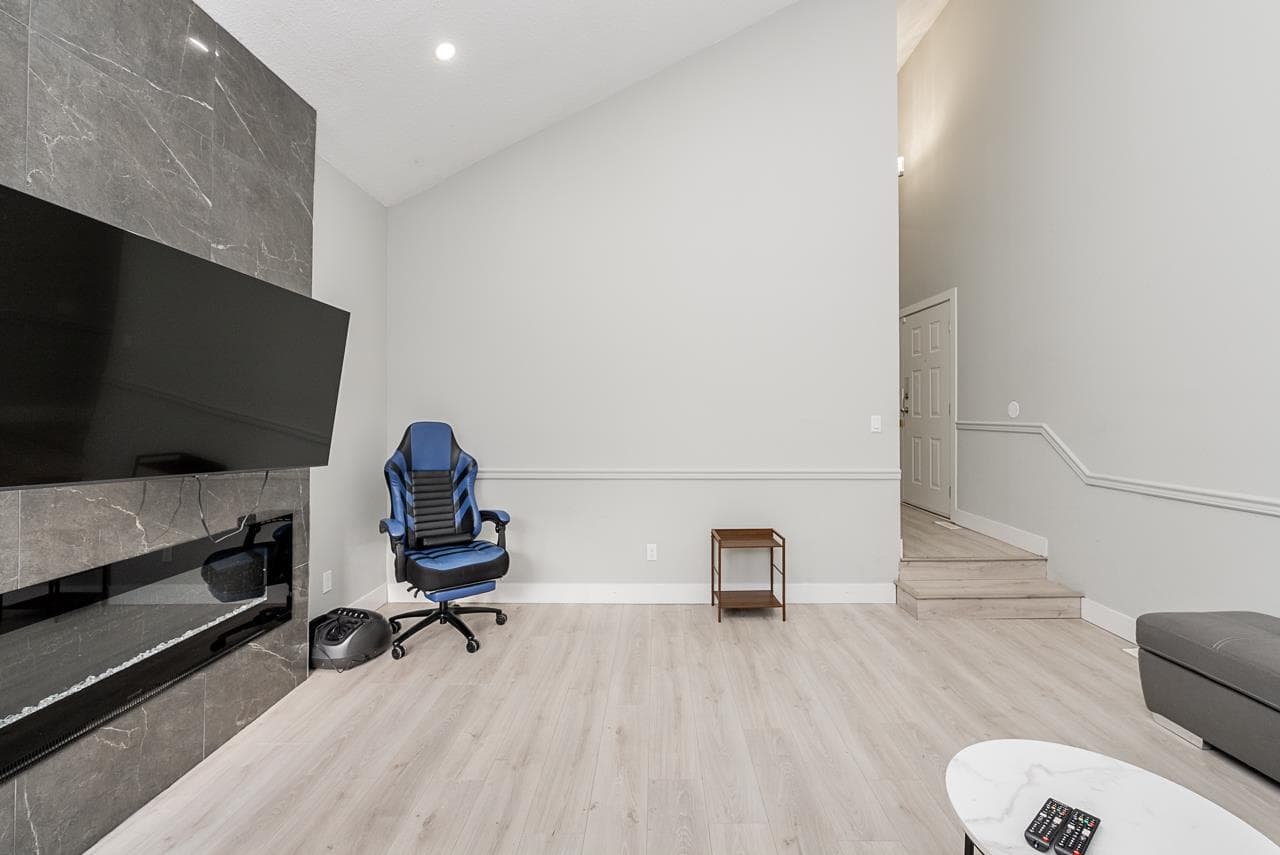 8330 Sheaves Road, Delta, V4C 3X1 — photo 3