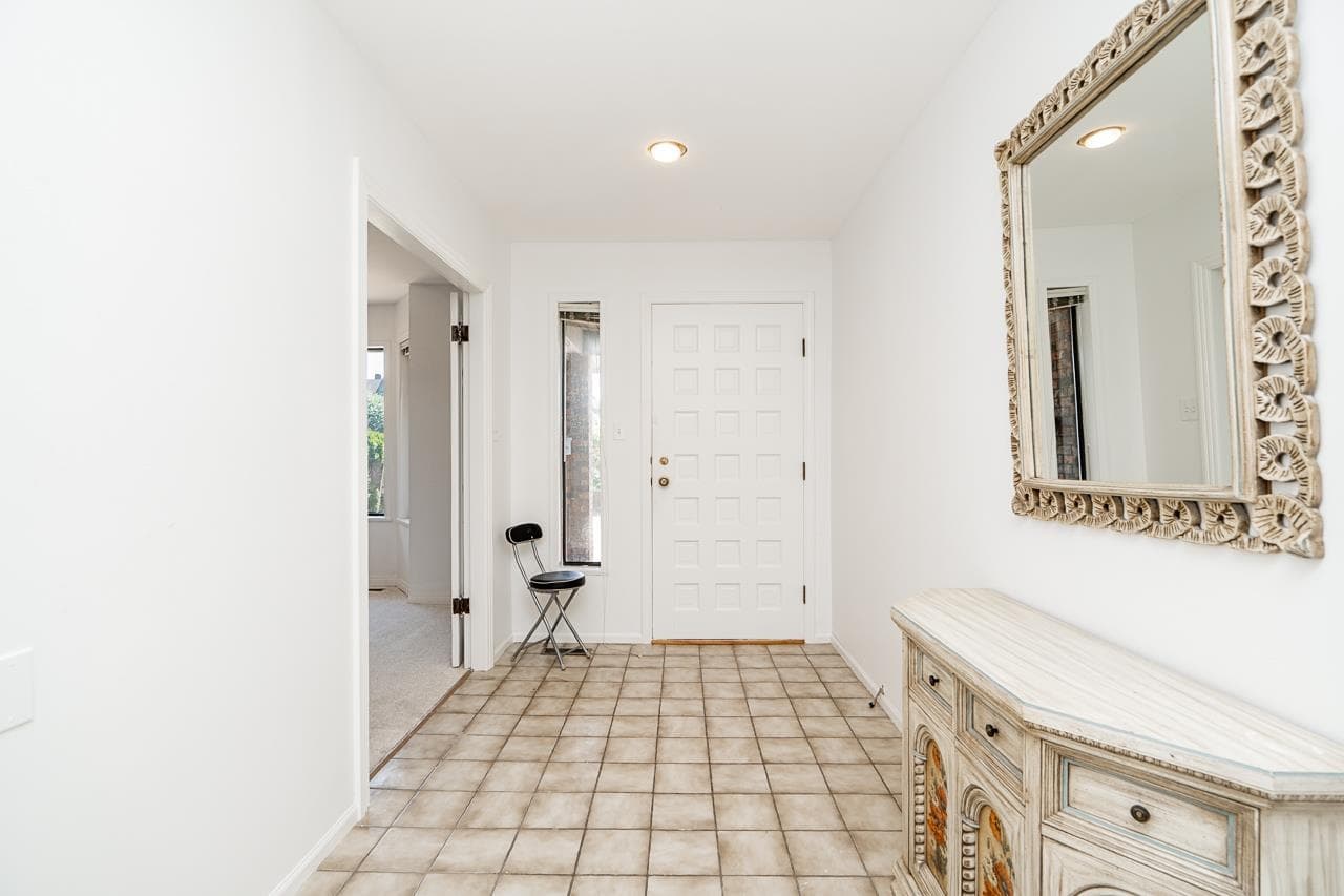 9335 Patterson Road, Richmond, V6X 1P8 — photo 3
