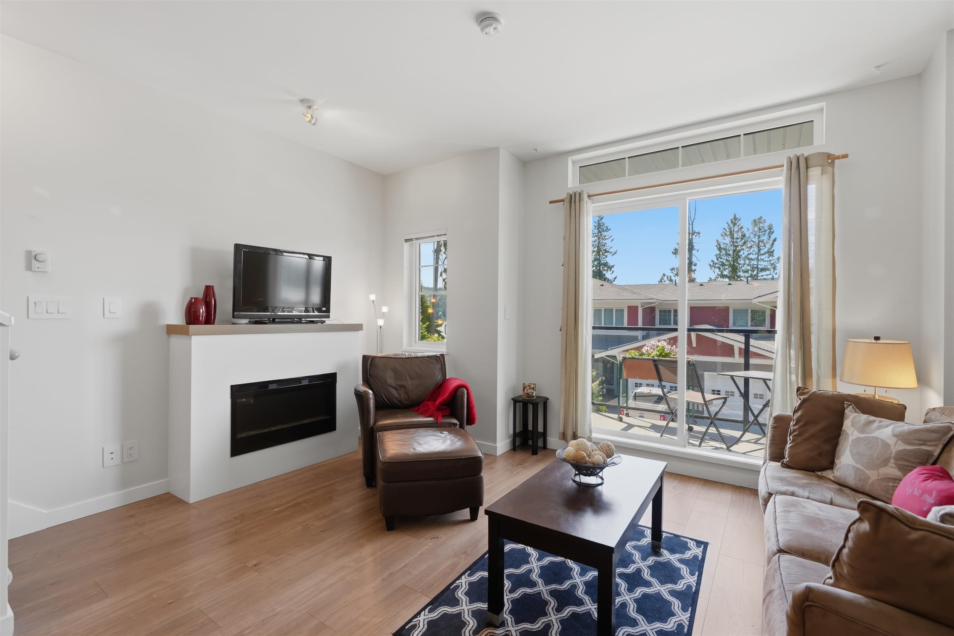 5906 Beachgate Lane, Sechelt, V7Z 0S3 — photo 3