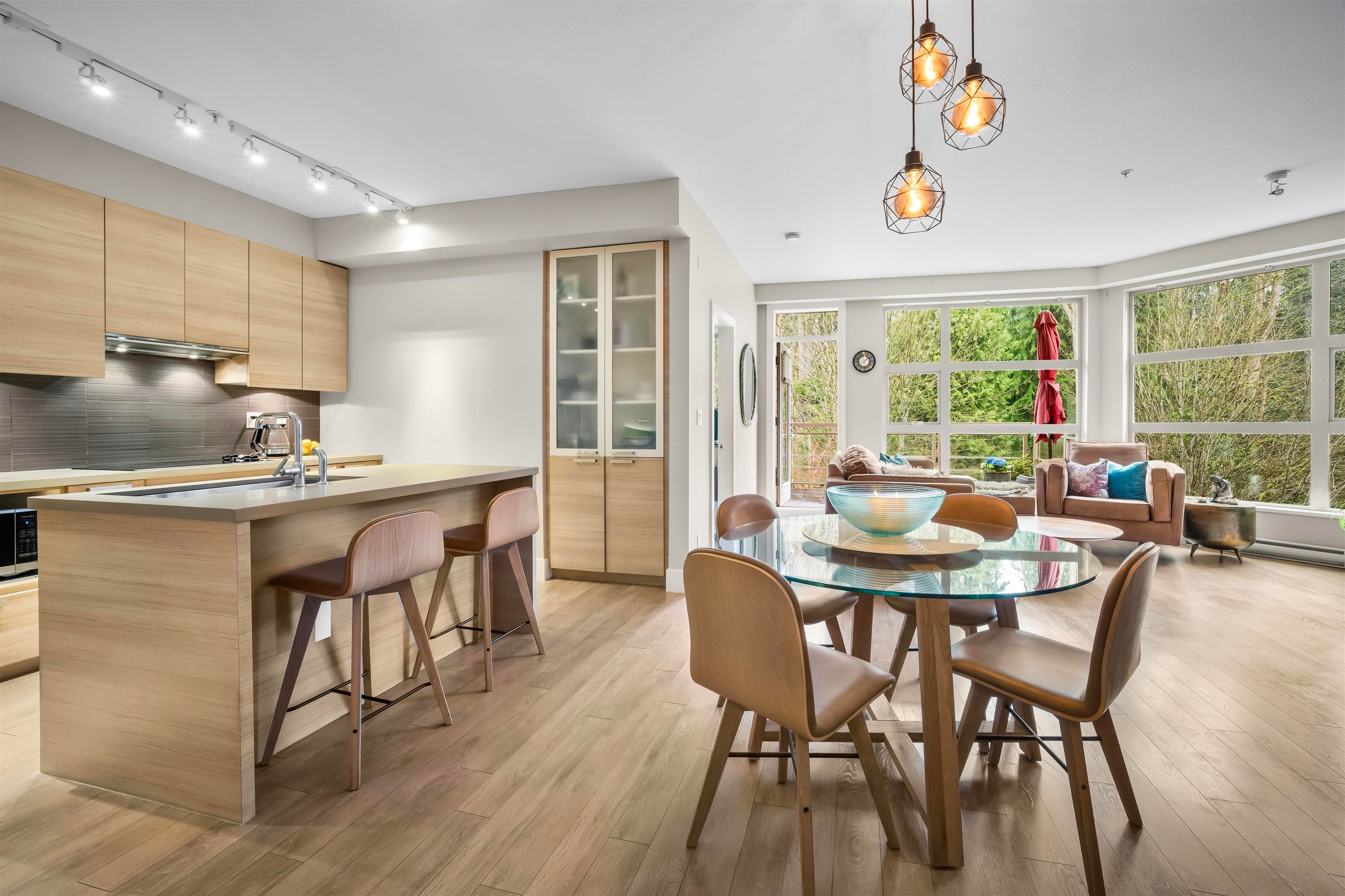 418 - 3606 Aldercrest Drive, North Vancouver