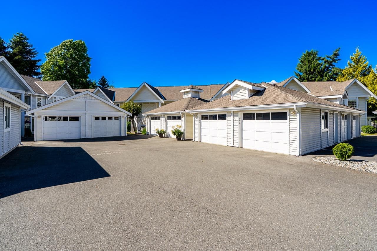 206 - 9109 154 Street, Surrey, V3R 9G8 — photo 4