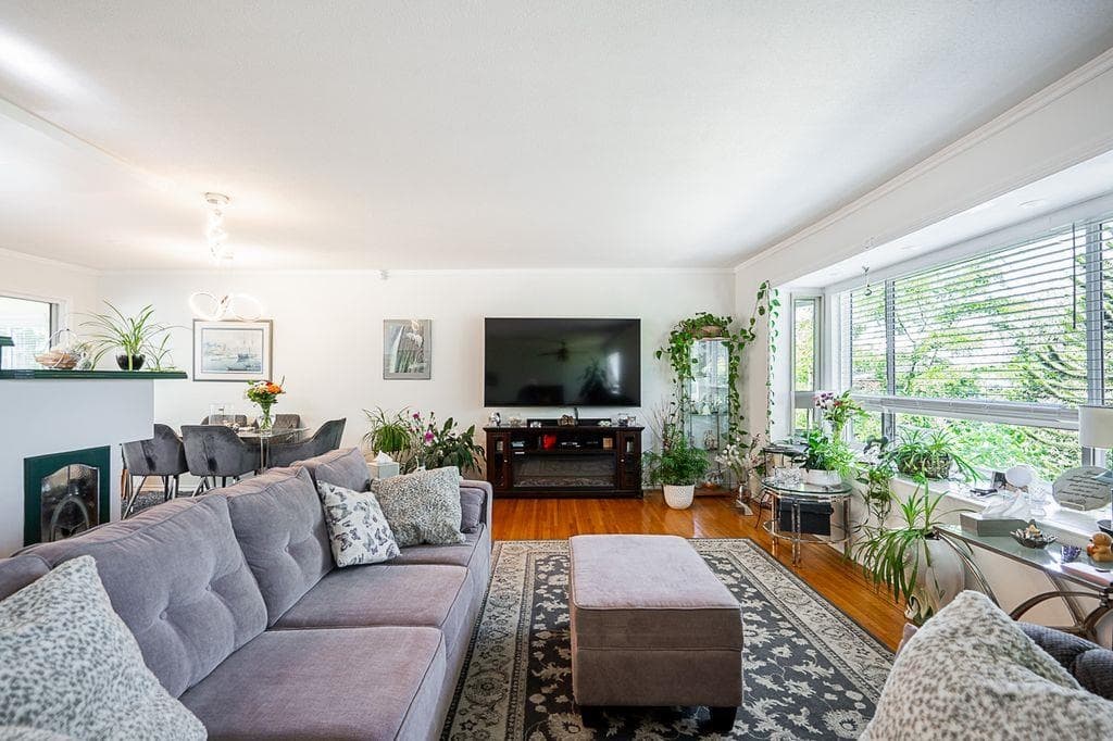 13938 115 Avenue, Surrey, V3R 2P4 — photo 4
