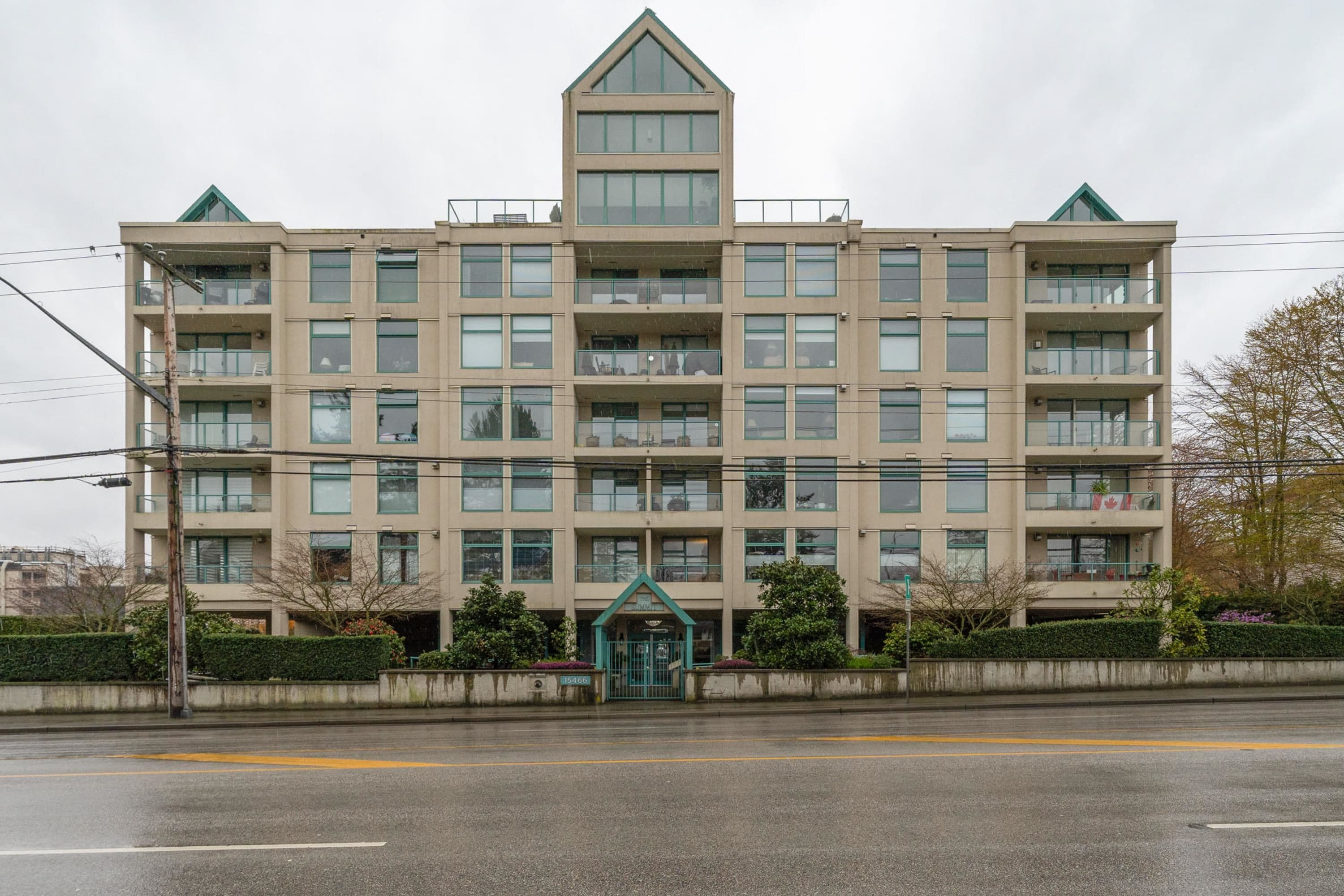 303 - 15466 North Bluff Road, White Rock, V4B 3G1 — photo 1