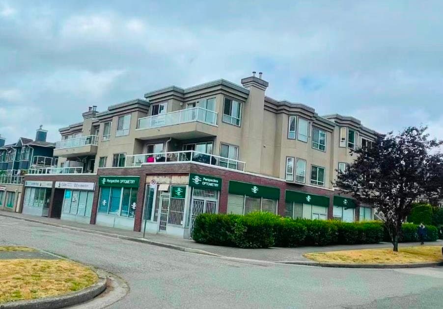 302 - 2288 Newport Avenue, Vancouver