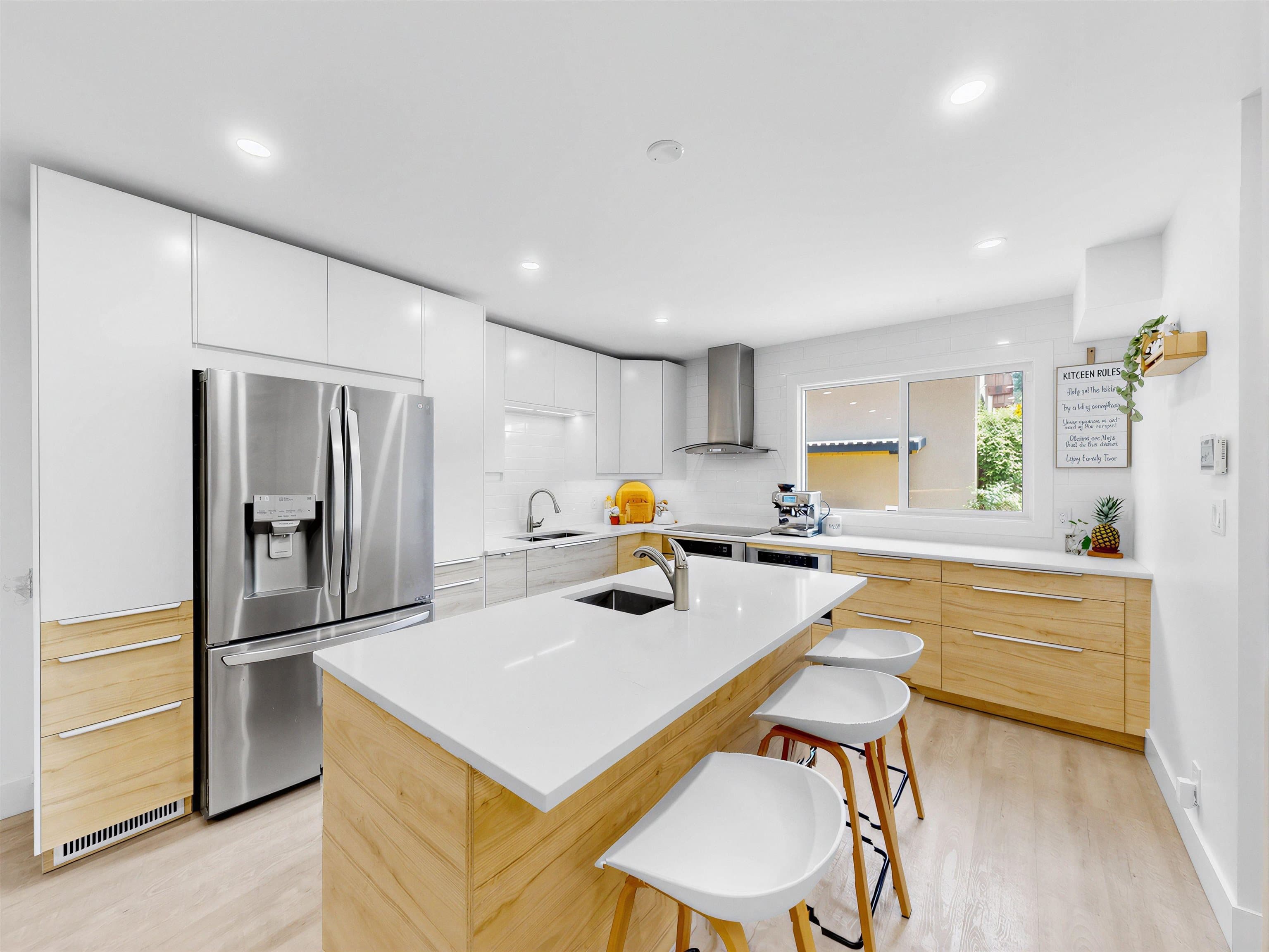 1270 Premier Street, North Vancouver, V7J 2H4 — photo 4