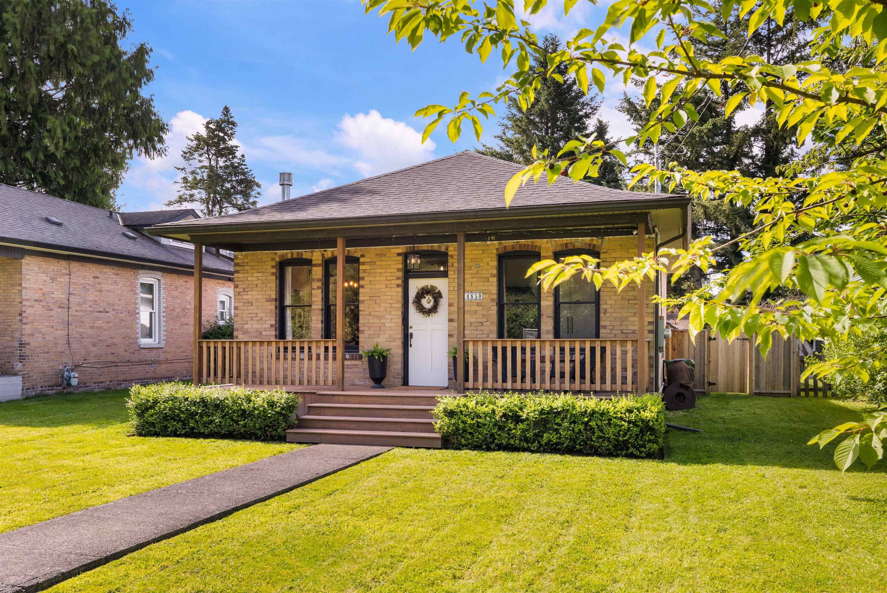34850 Clayburn Road, Abbotsford