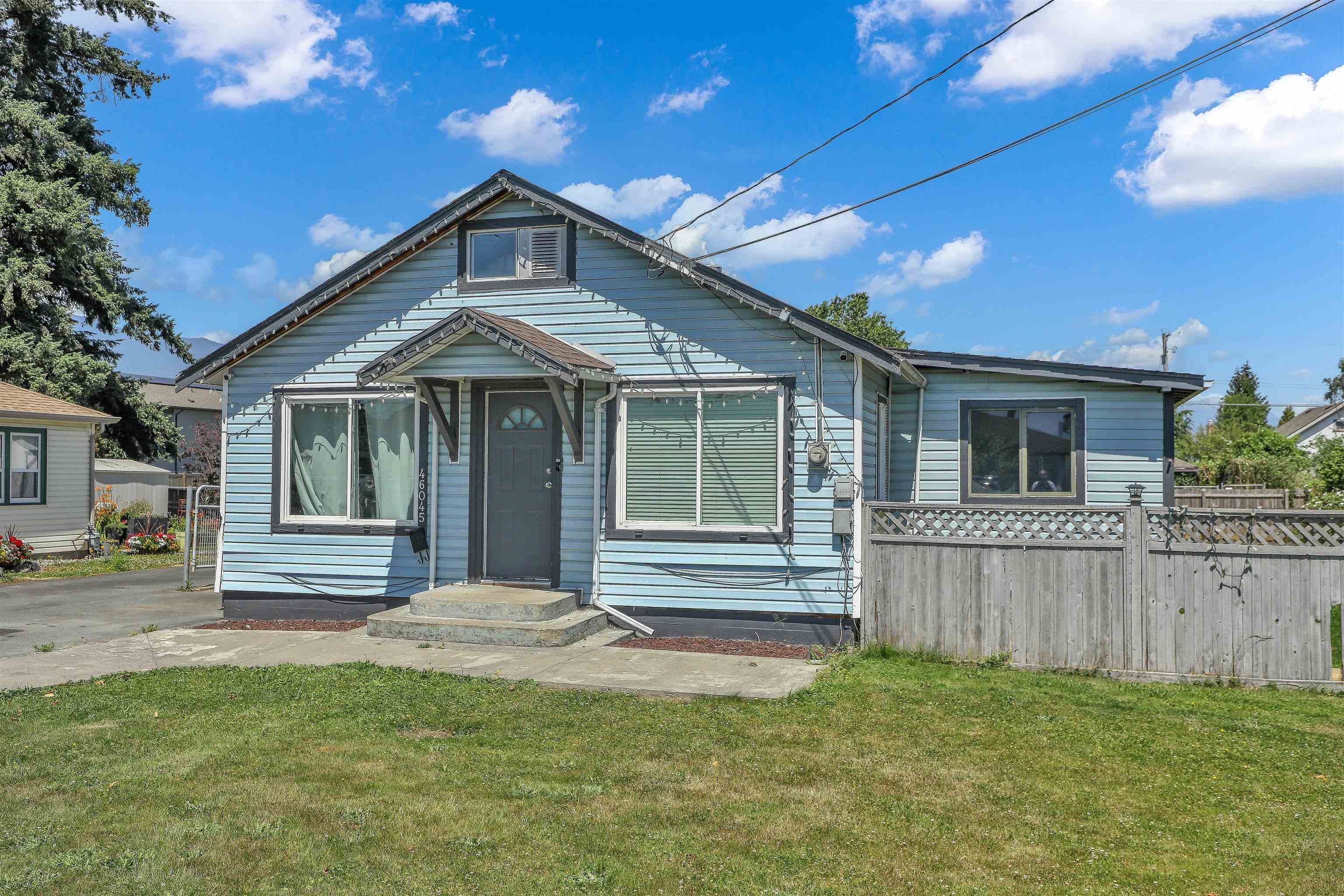 46045 Fifth Avenue, Chilliwack, V2P 1M6 — photo 2