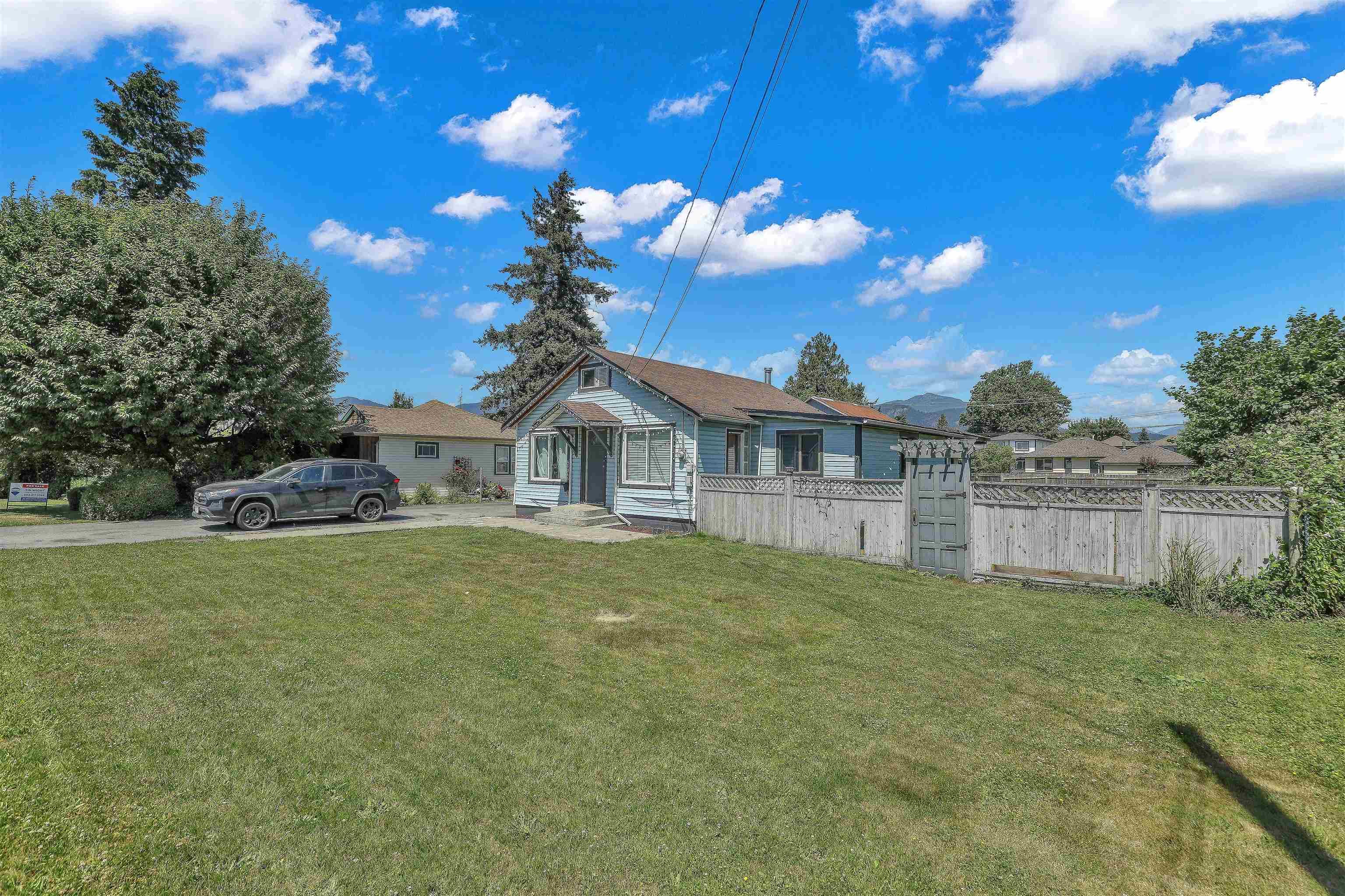 46045 Fifth Avenue, Chilliwack, V2P 1M6 — photo 4