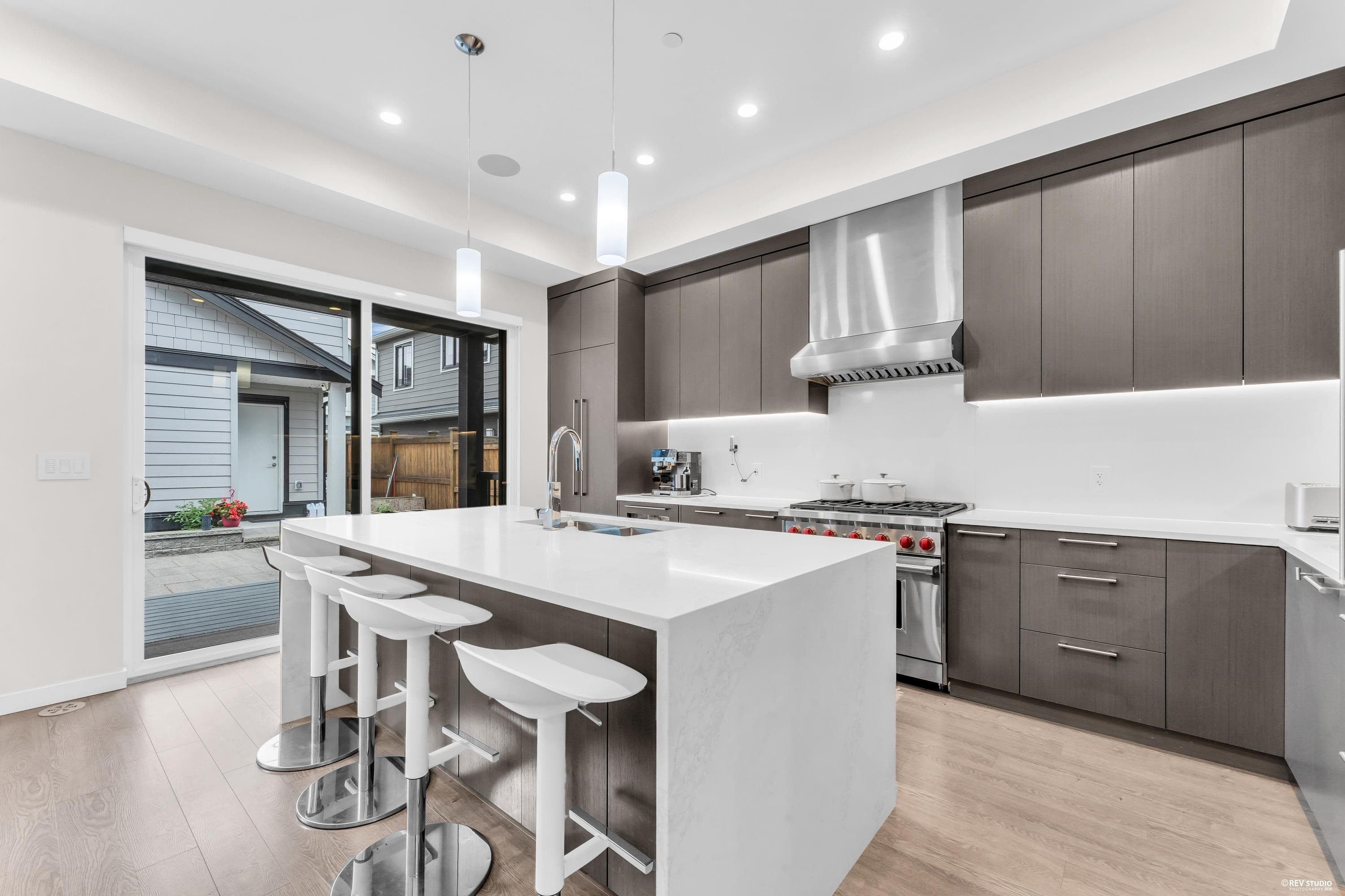 4717 Hemlock Way, Tsawwassen, V4M 4G2 — photo 2