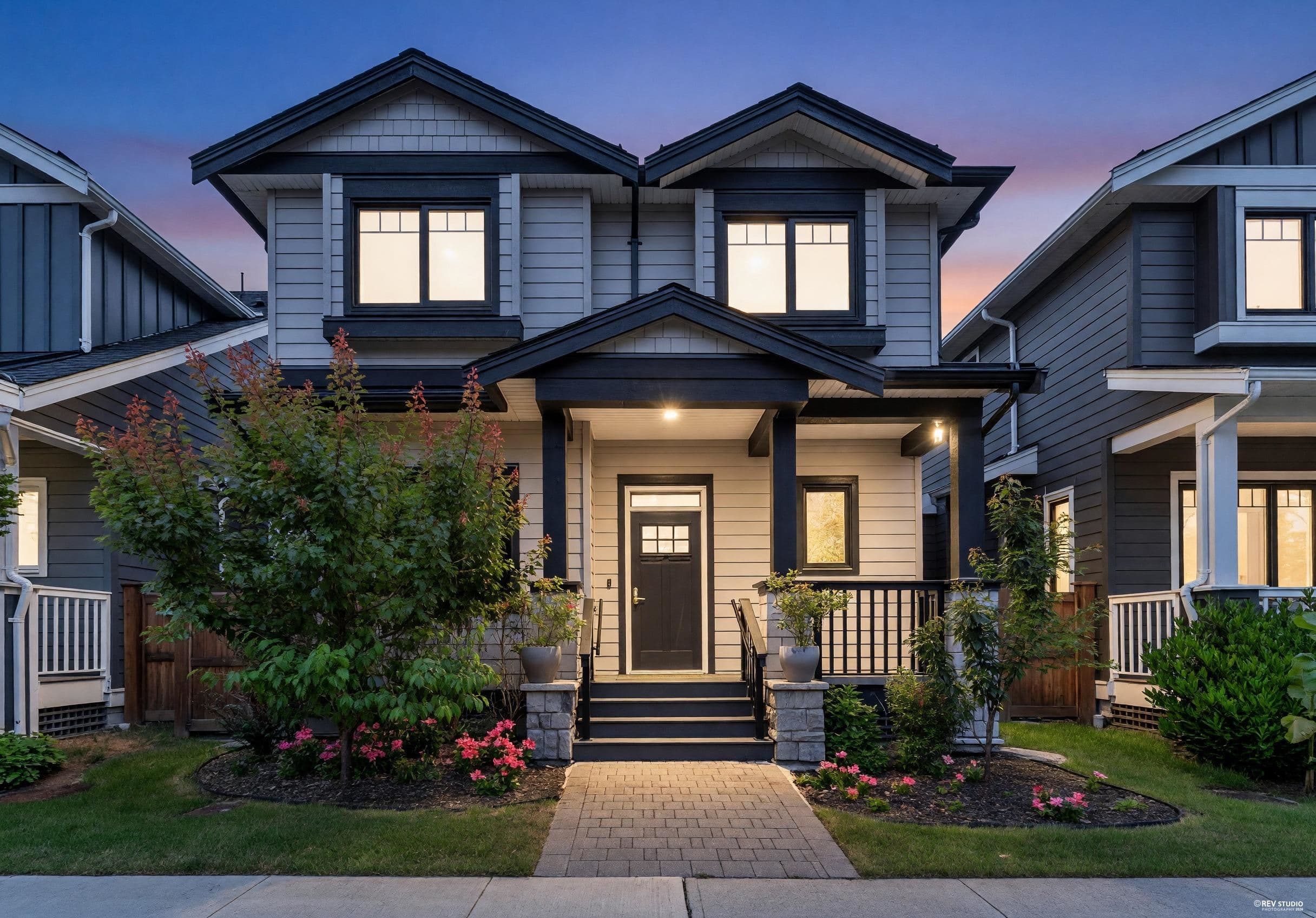 4717 Hemlock Way, Tsawwassen, V4M 4G2 — photo 1
