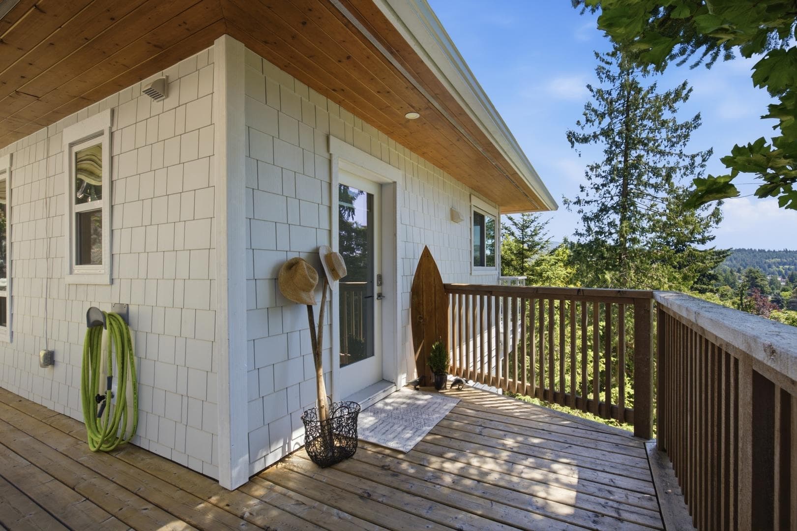 5673 Salmon Drive, Sechelt, V0N 3A0 — photo 3