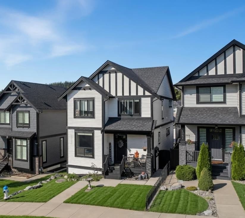 36051 Emily Carr Green, Abbotsford, V3G 0G1 — photo 1