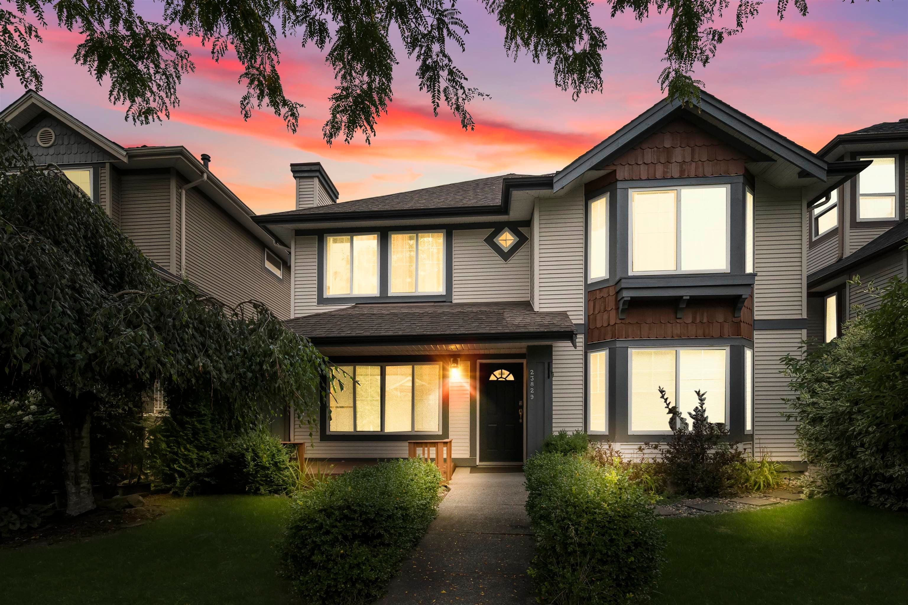 23829 Kanaka Way, Maple Ridge