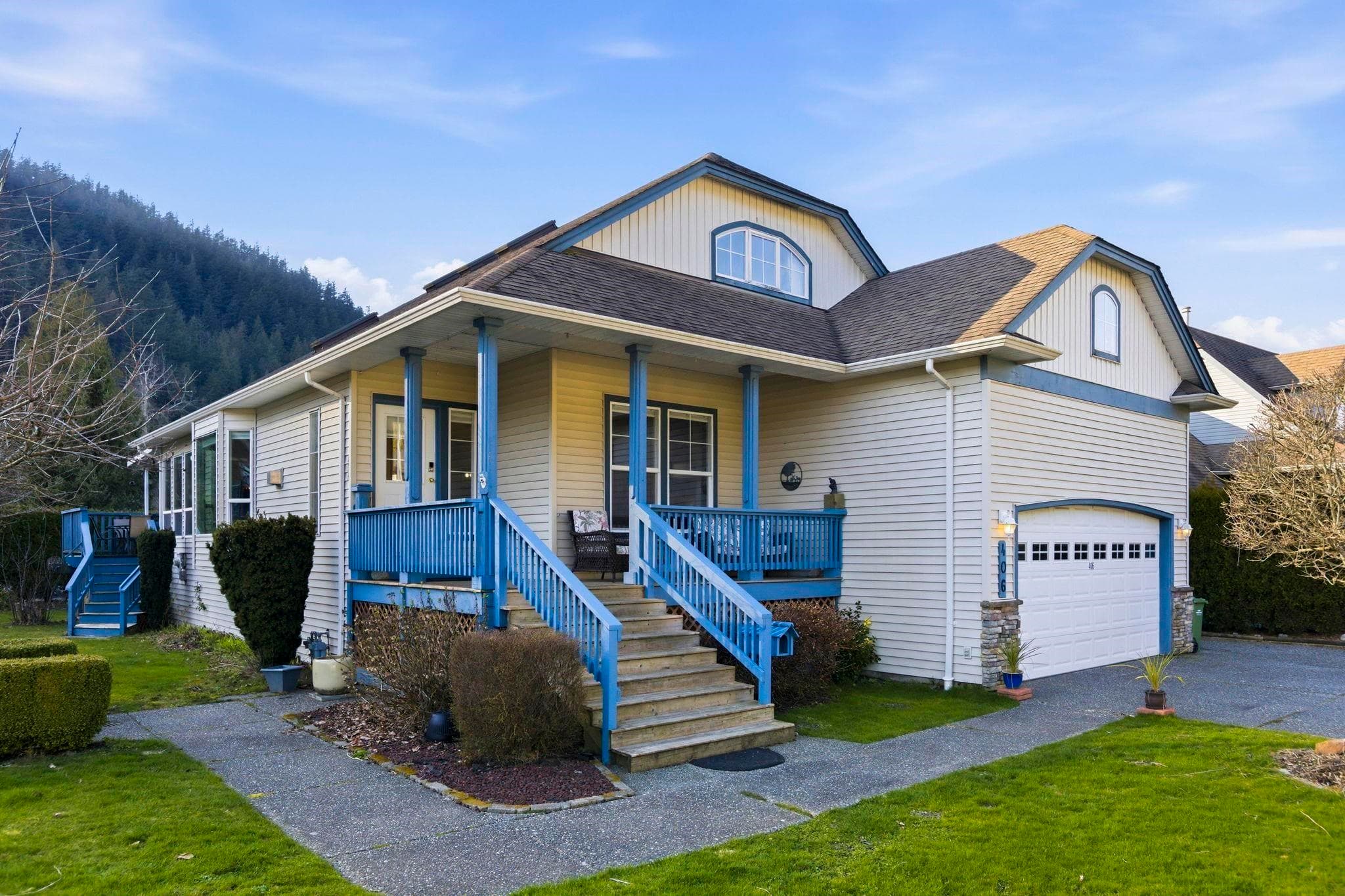406 Miami River Drive, Harrison Hot Springs